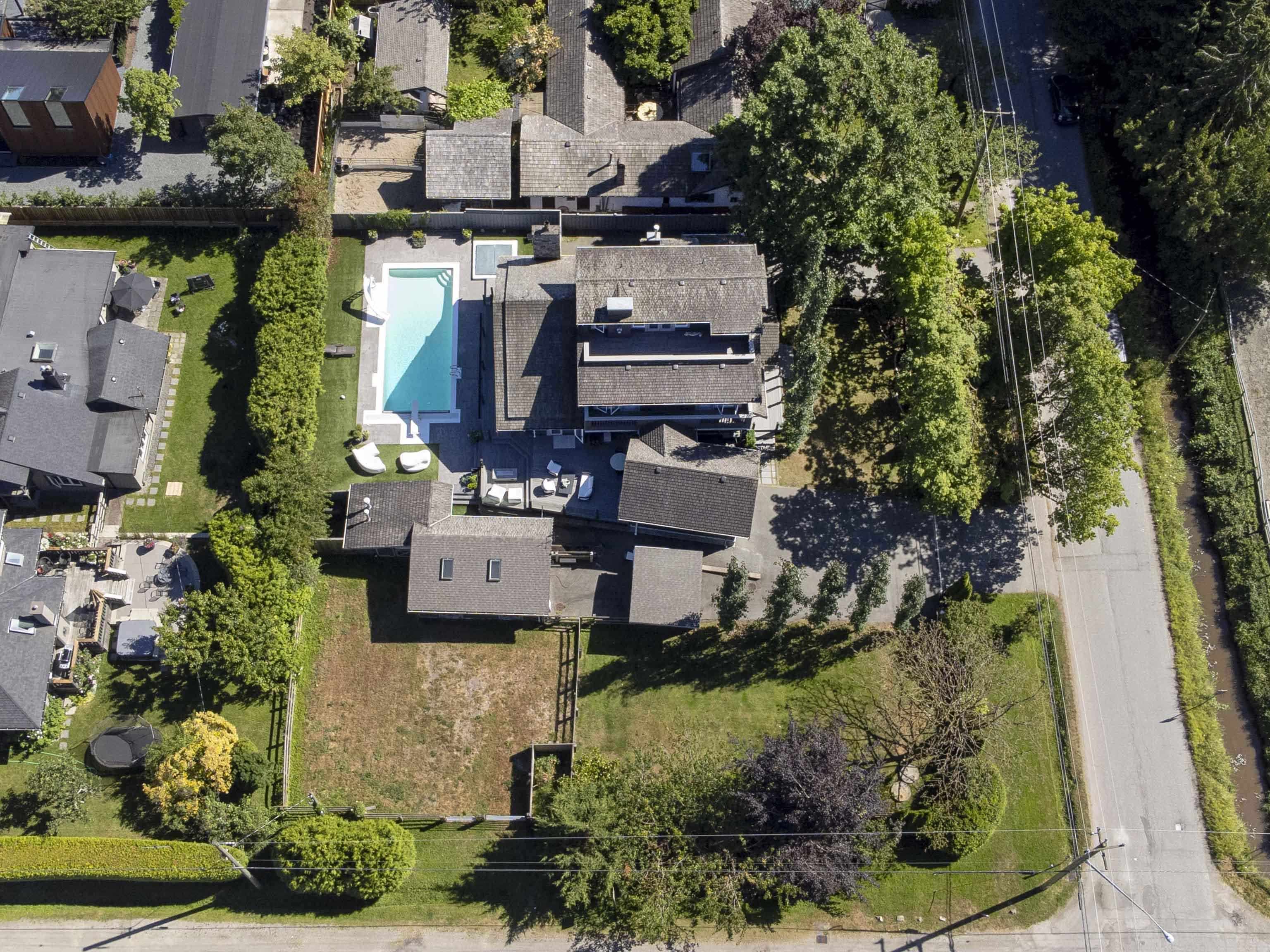 6926 Blenheim Street, Vancouver, Southlands, V6N 1R9 37