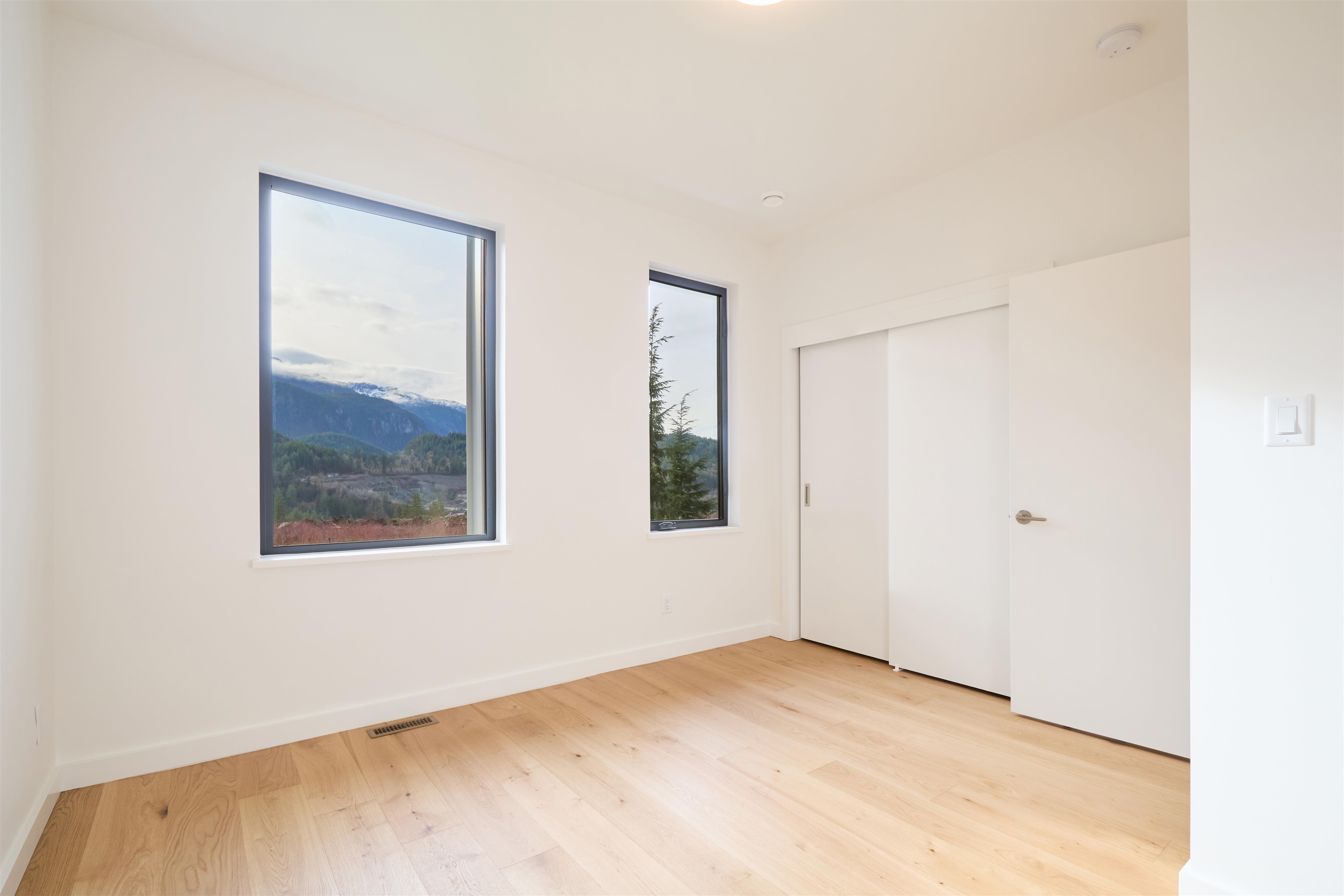 2950 Huckleberry Drive, Squamish, University Highlands, V8B 1B2 25