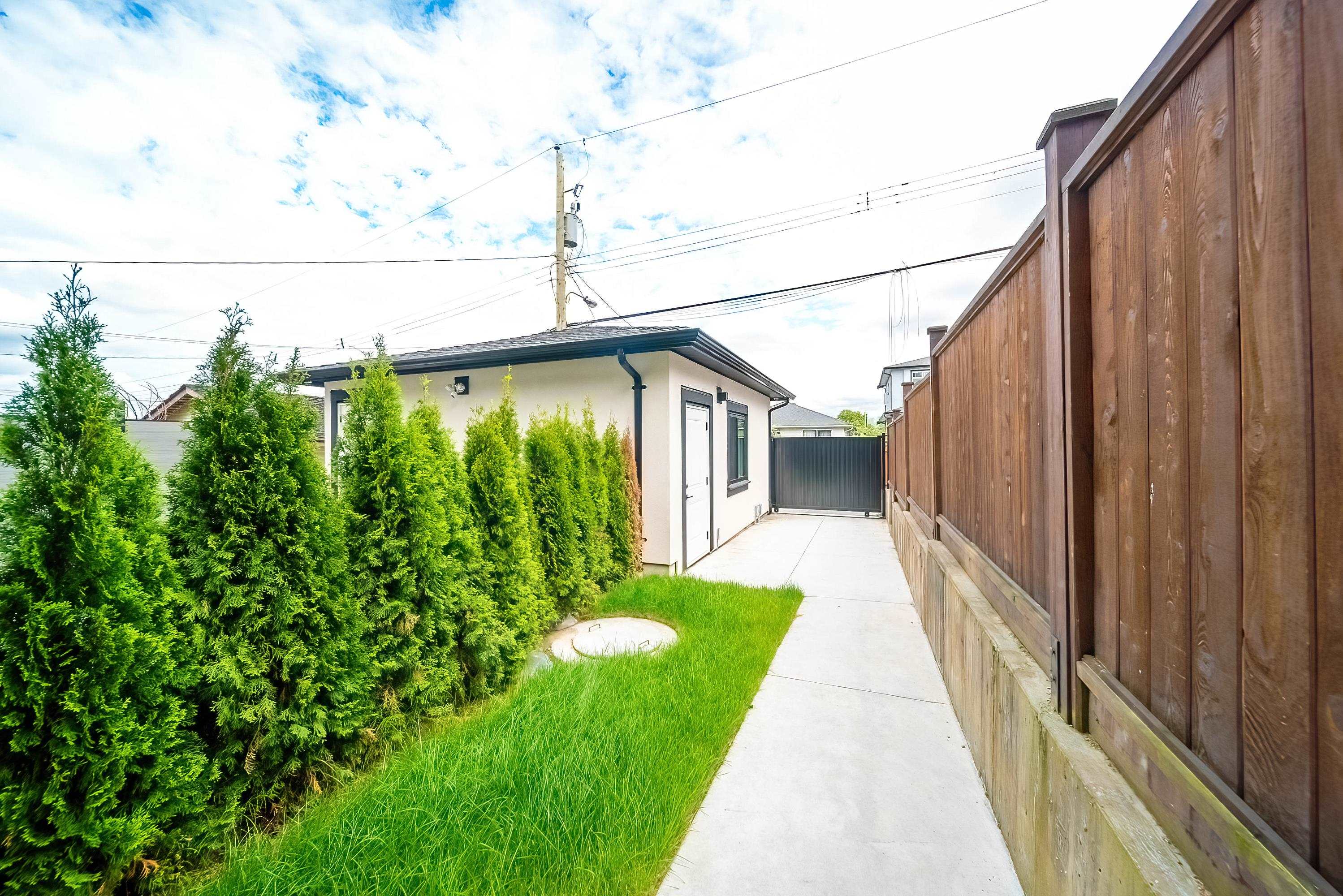 3227 E 29th Avenue, Vancouver, Renfrew Heights, V5R 1W4 28