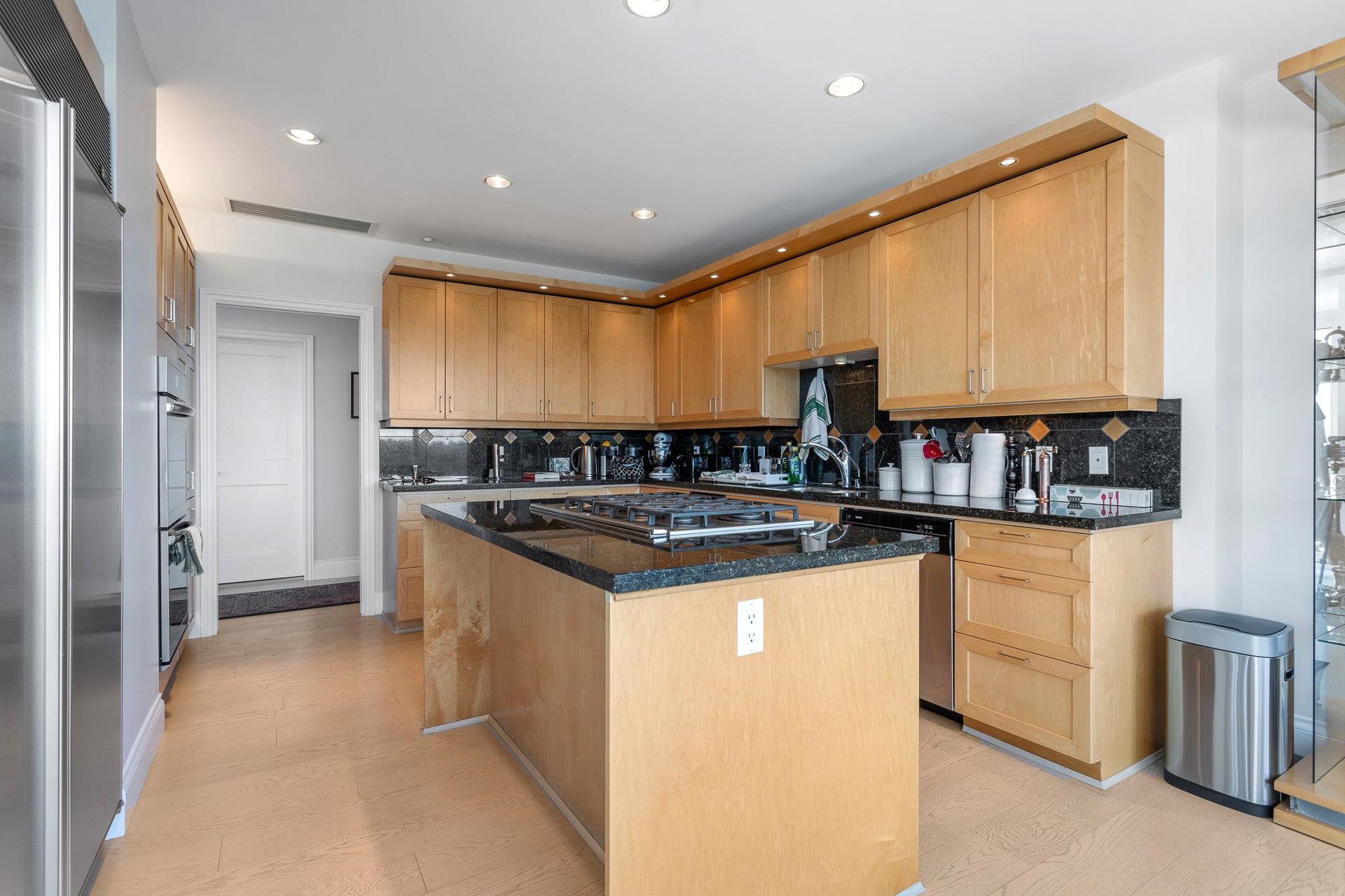 Ph2 1777 Bayshore Drive, Vancouver, Coal Harbour, V6G 3H2 12