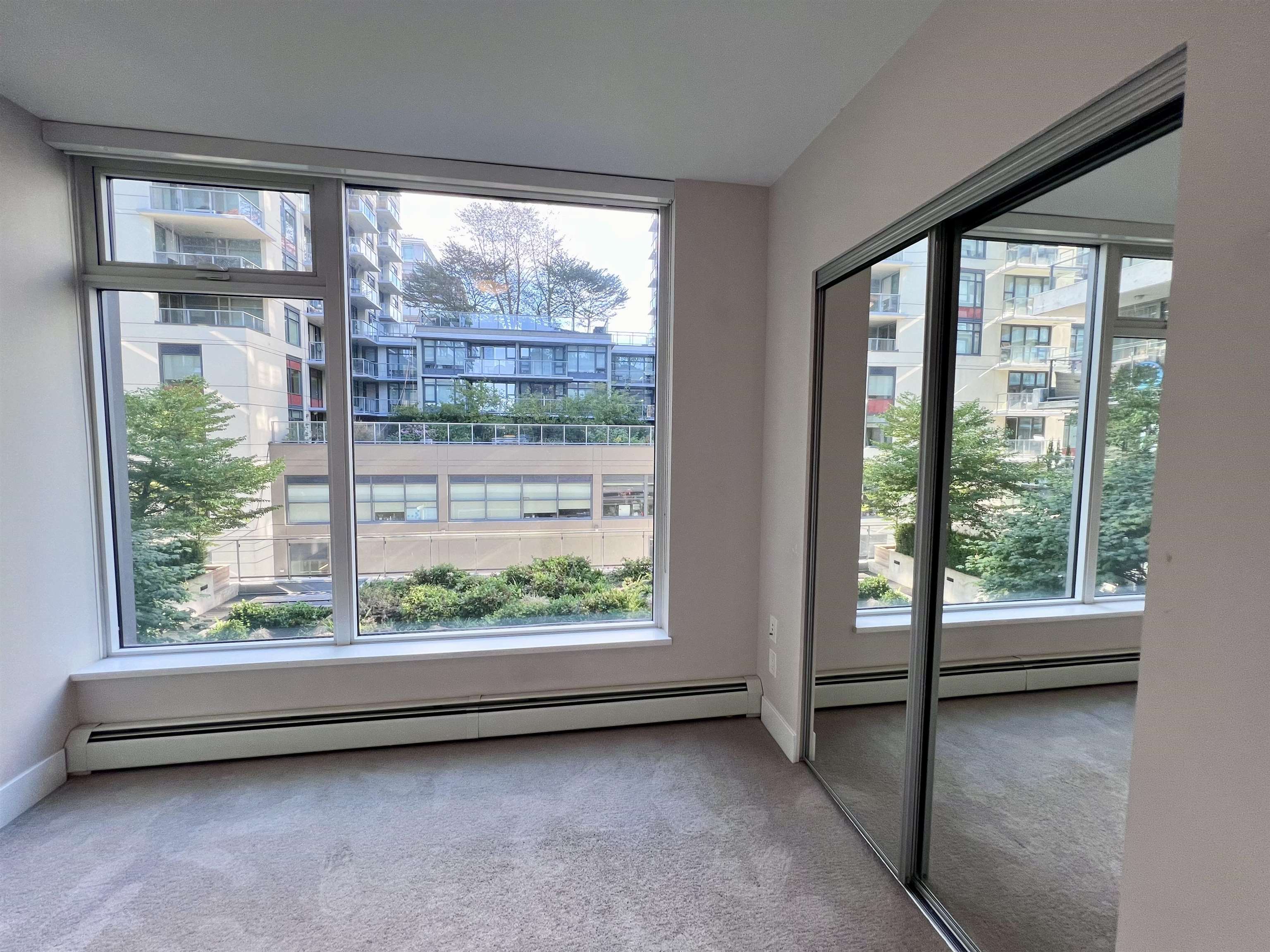 318 159 W 2nd Avenue, Vancouver, False Creek, V5Y 0L8 9