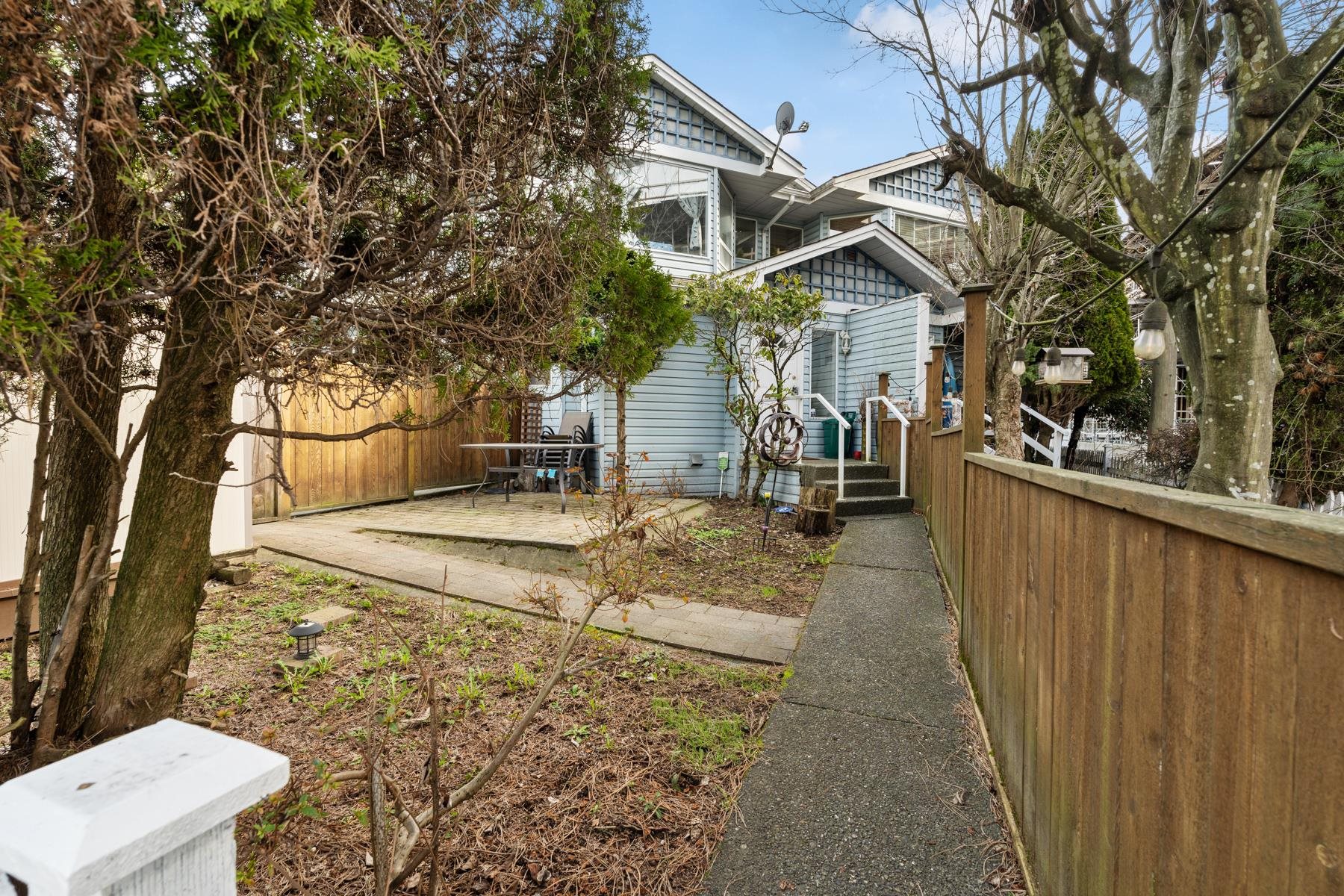 332 St. Patrick's Avenue, North Vancouver, Lower Lonsdale, V7L 4S9 22