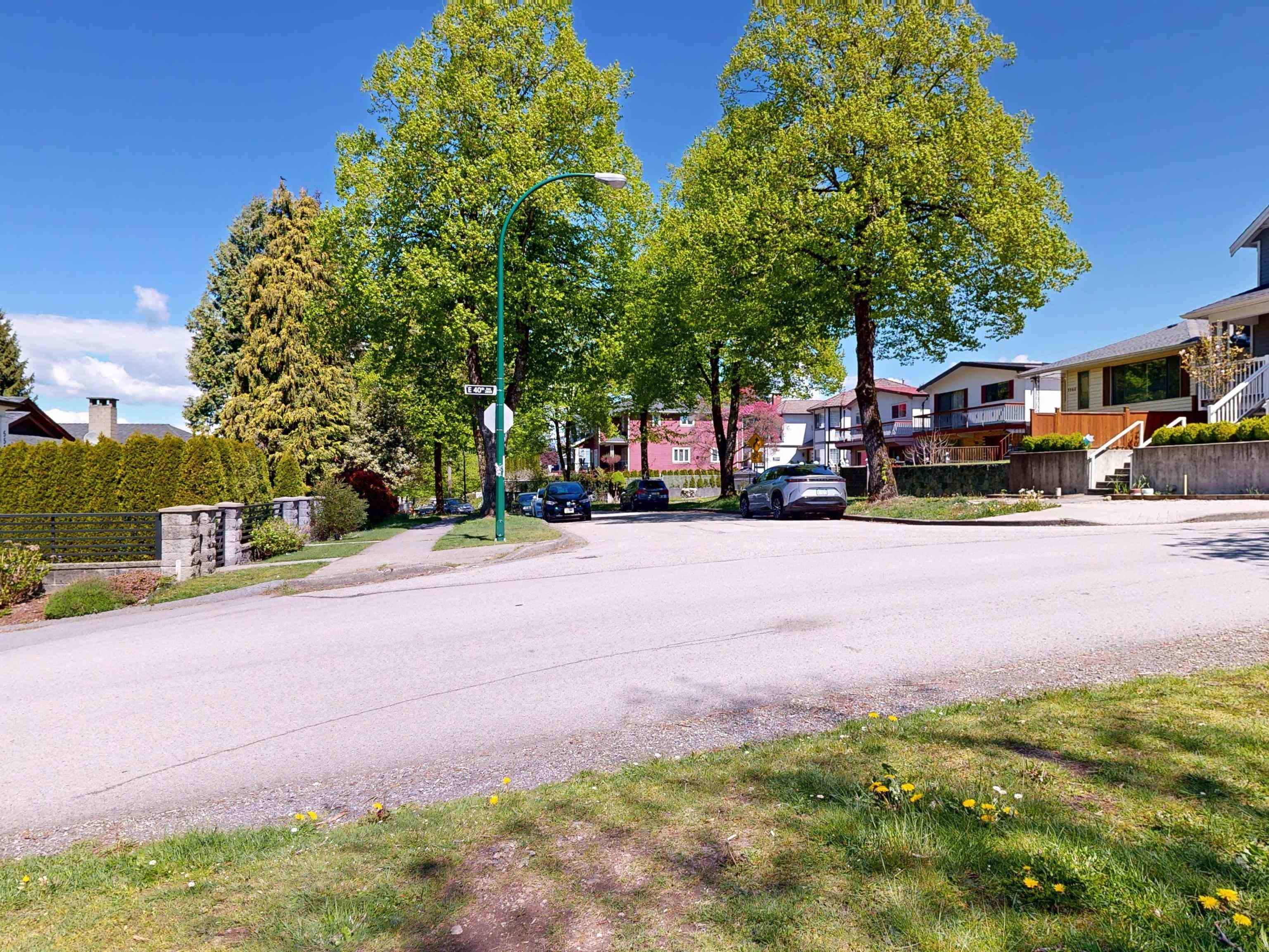 5543 Dundee Street, Vancouver, Collingwood VE, V5R 3T8 8