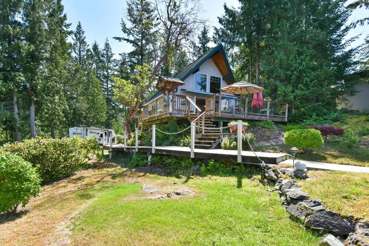 4802 Bowsprit Drive, Madeira Park, Pender Harbour Egmont, V0N 2H1 34