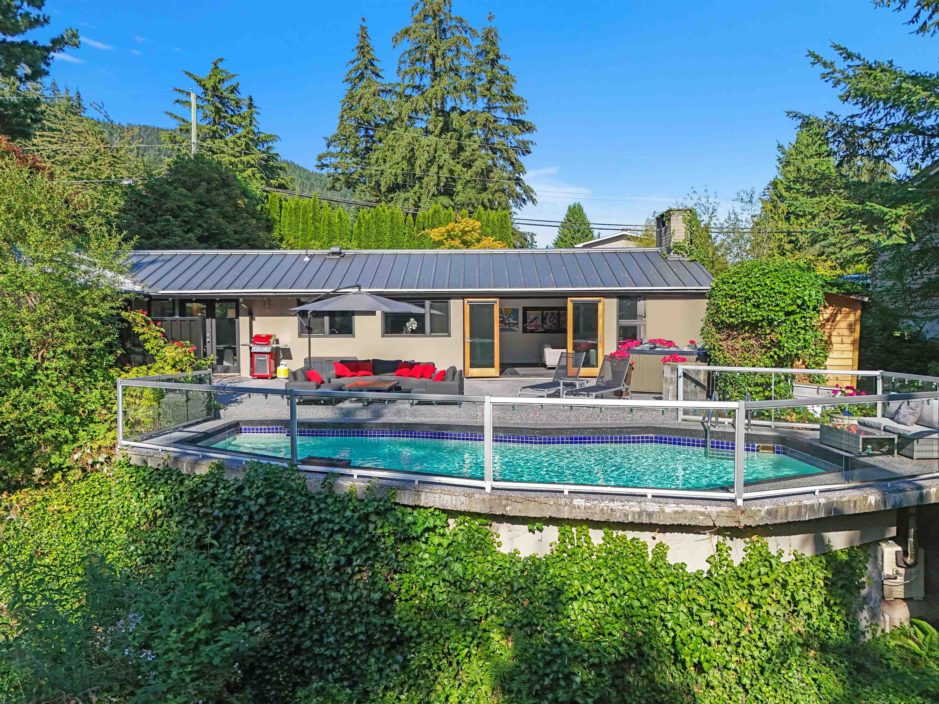 4170 Ripple Road, West Vancouver, Bayridge, V7V 3L2 2