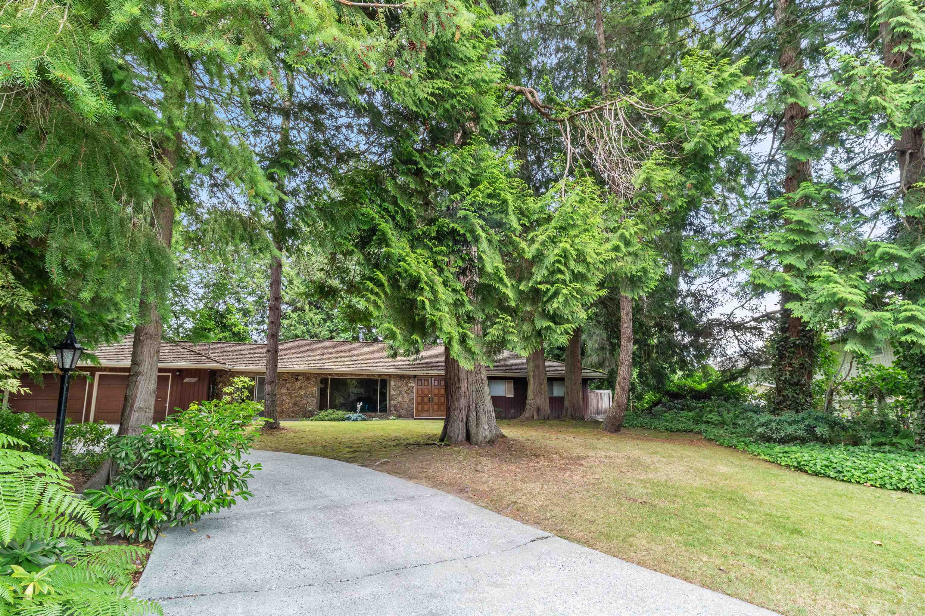 1004 Pacific Drive, Delta, English Bluff, V4M 2K4 29