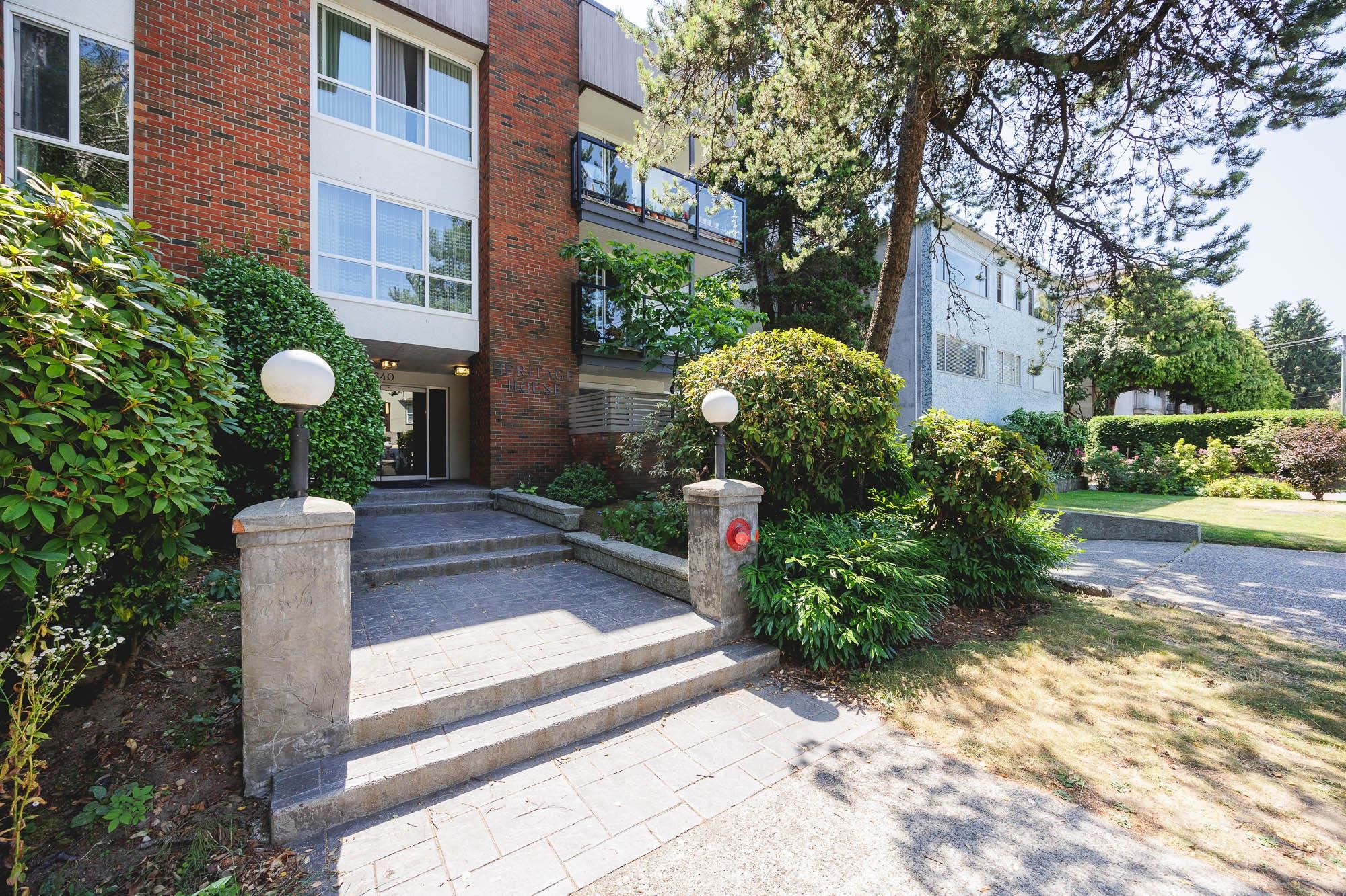 201-1640 WEST 11TH AVENUE, Vancouver, British Columbia V6J 2B9, 1 Bedroom Bedrooms, ,1 BathroomBathrooms,Residential Attached,For Sale,R2907963