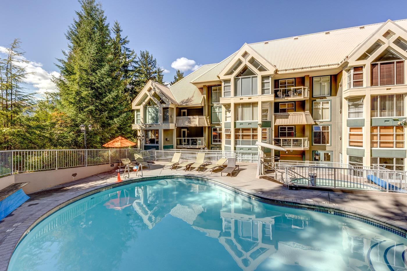 212 4910 Spearhead Place, Whistler, Benchlands, V0N 1B4 2