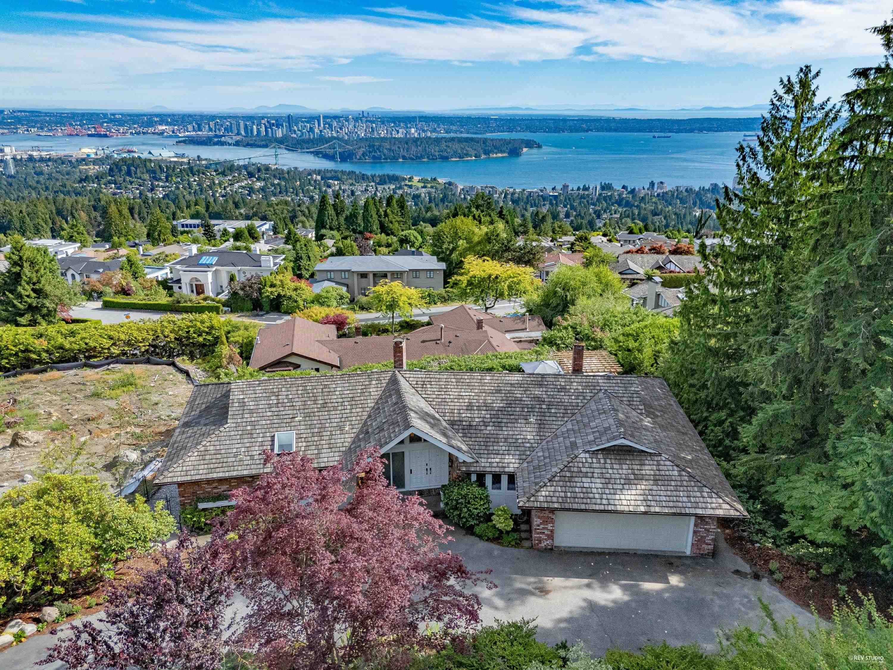 Listing image of 1418 BRAMWELL ROAD