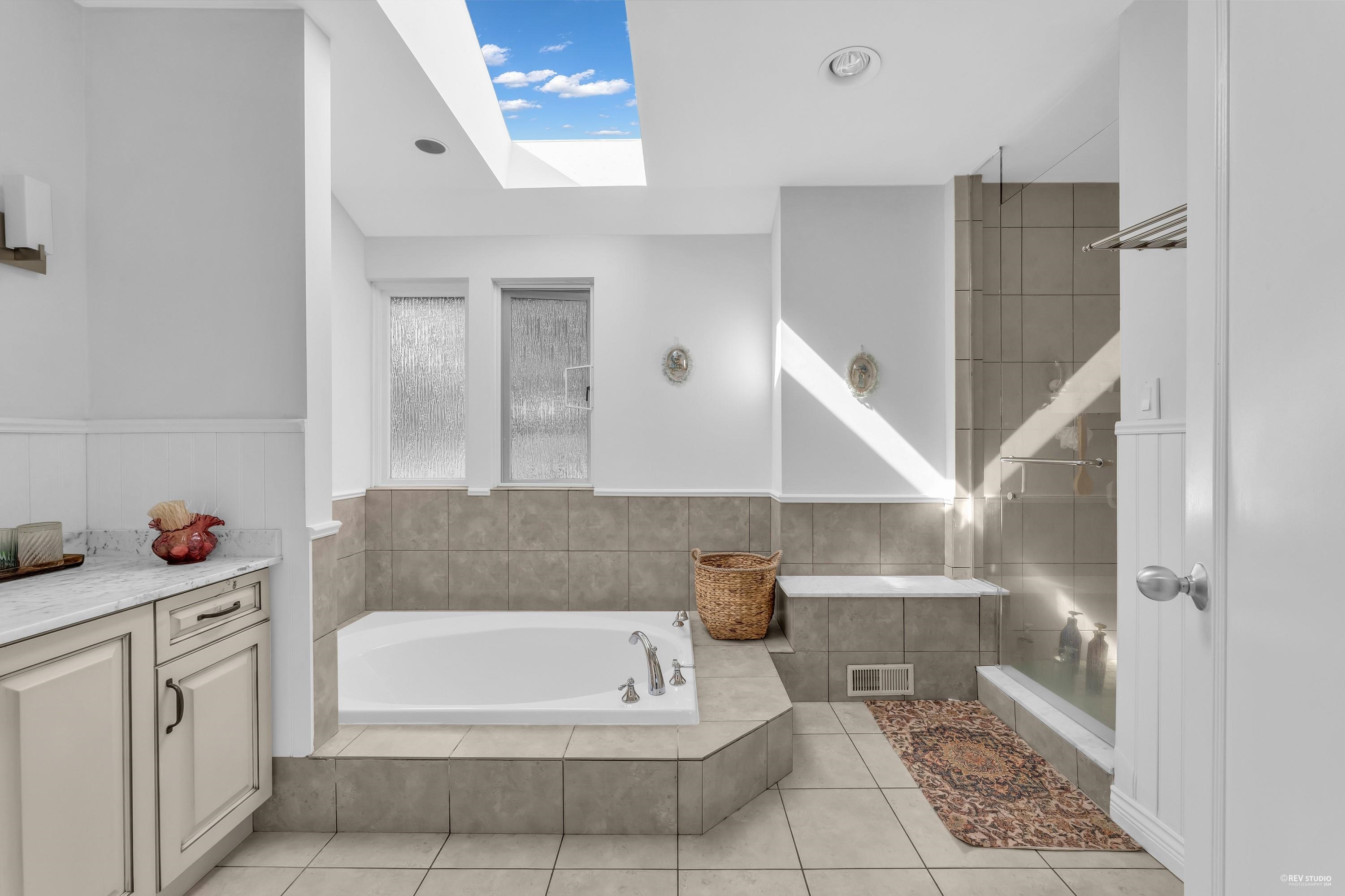 Listing image of 1418 BRAMWELL ROAD