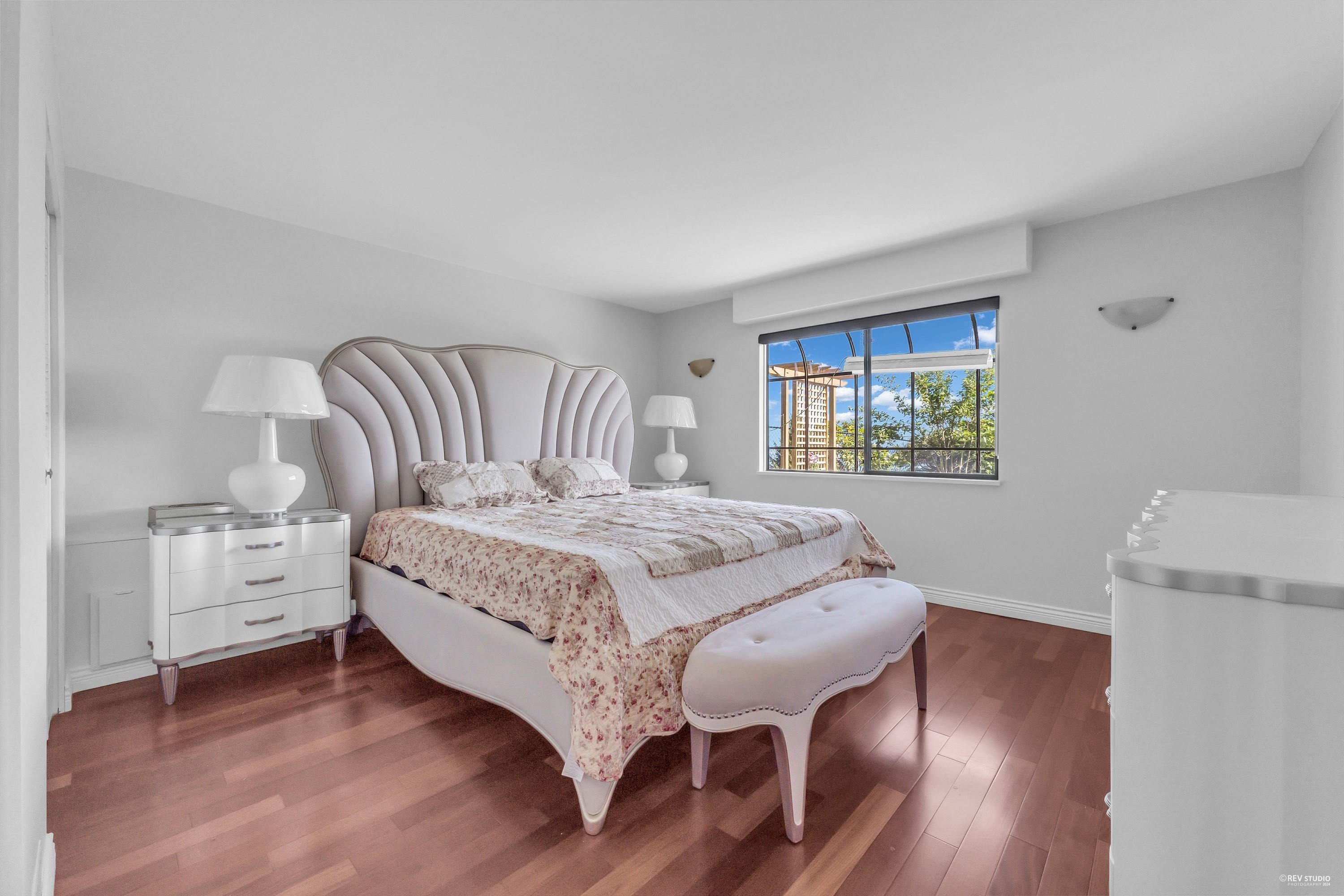 Listing image of 1418 BRAMWELL ROAD
