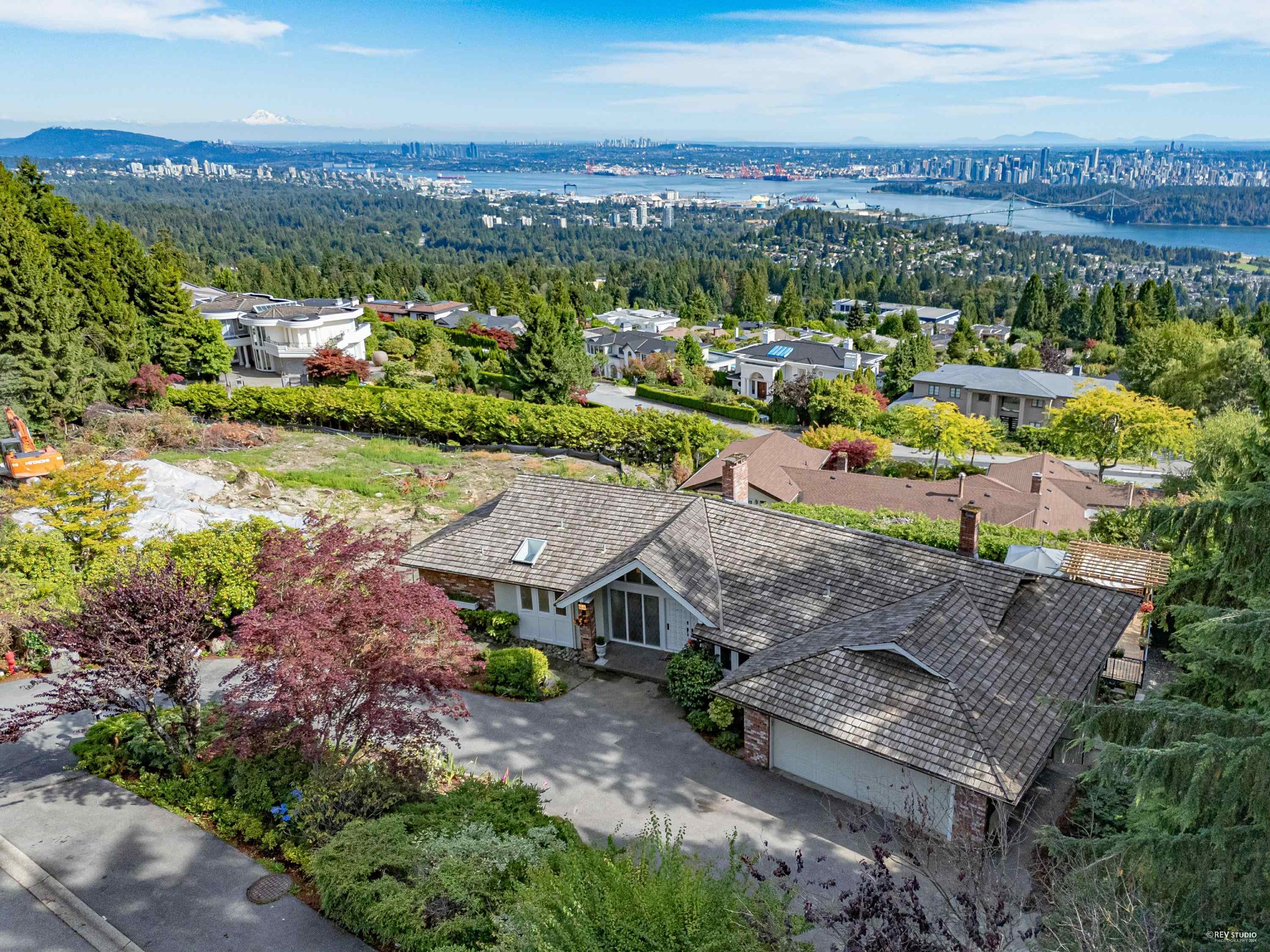 Listing image of 1418 BRAMWELL ROAD