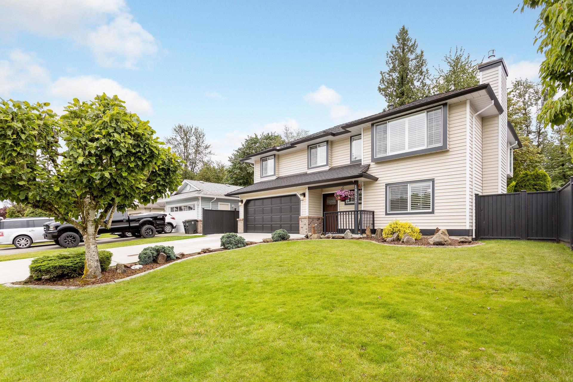 19577 Somerset Drive, Pitt Meadows, Mid Meadows, V3Y 2L5 1