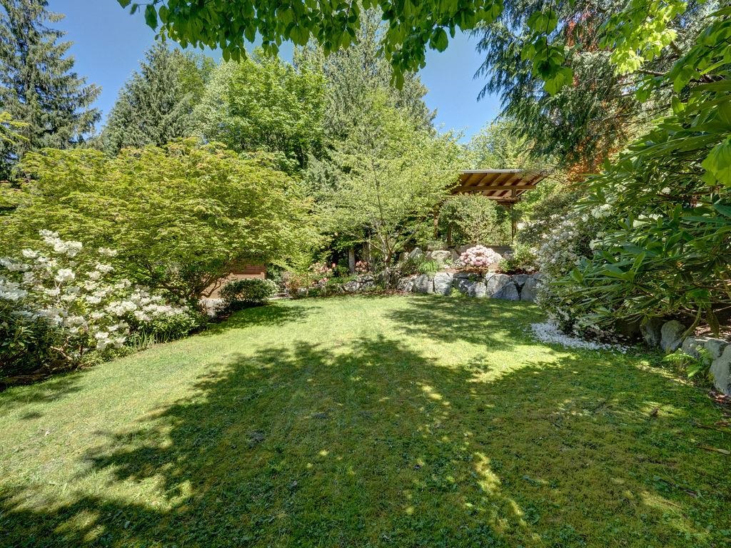 5950 Tillicum Bay Road, Sechelt, Sechelt District, V7Z 0C7 4