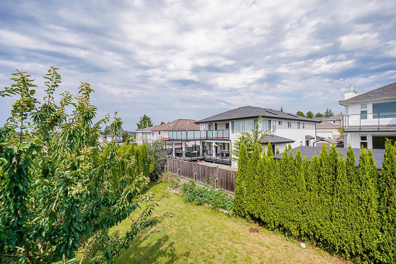 8295 151a Street, Surrey, Bear Creek Green Timbers, V3S 8R1 21