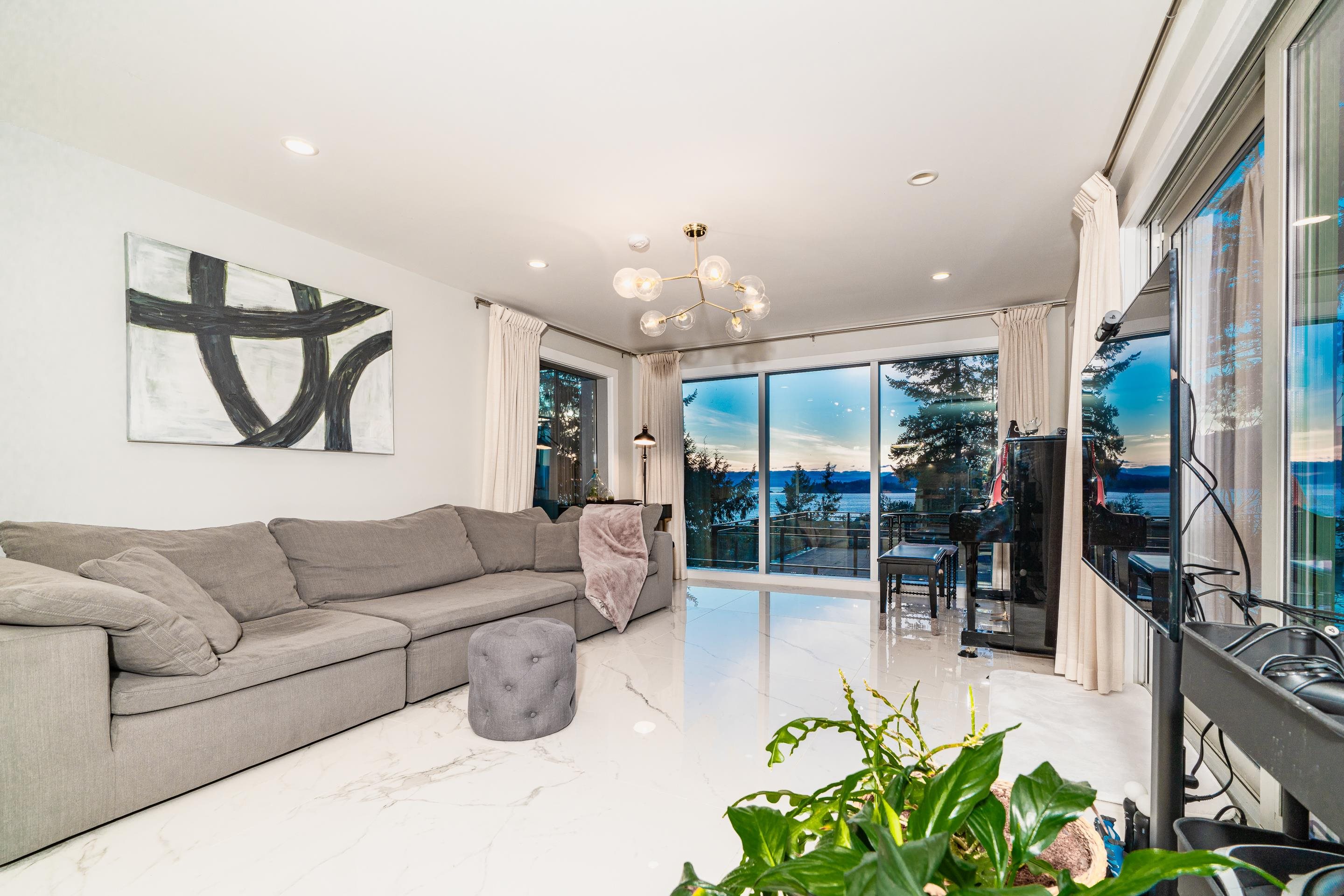 5290 Gulf Place, West Vancouver, Caulfeild, V7W 2V9 9