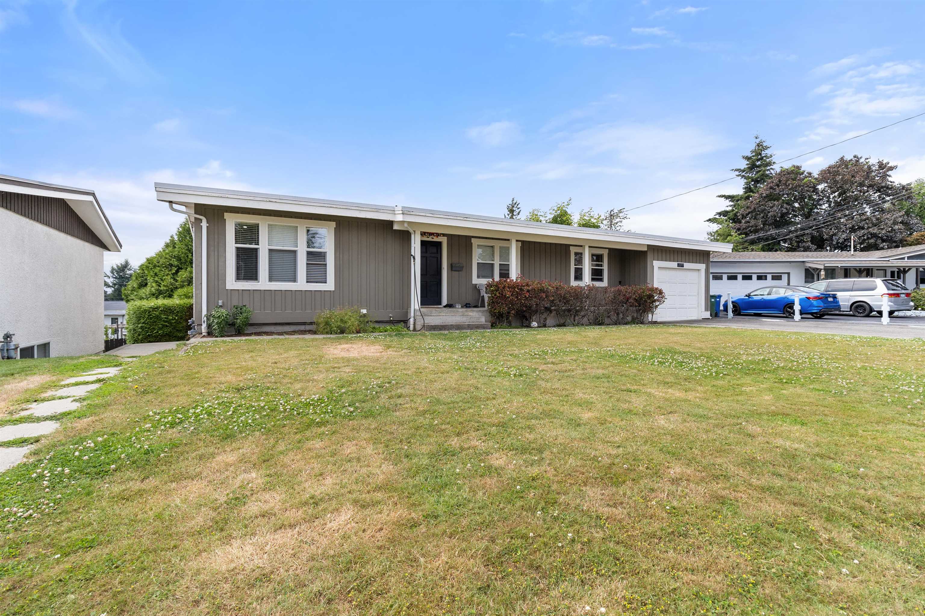 2277 Rainier Street, Abbotsford, Central Abbotsford, V2T 3E6 2