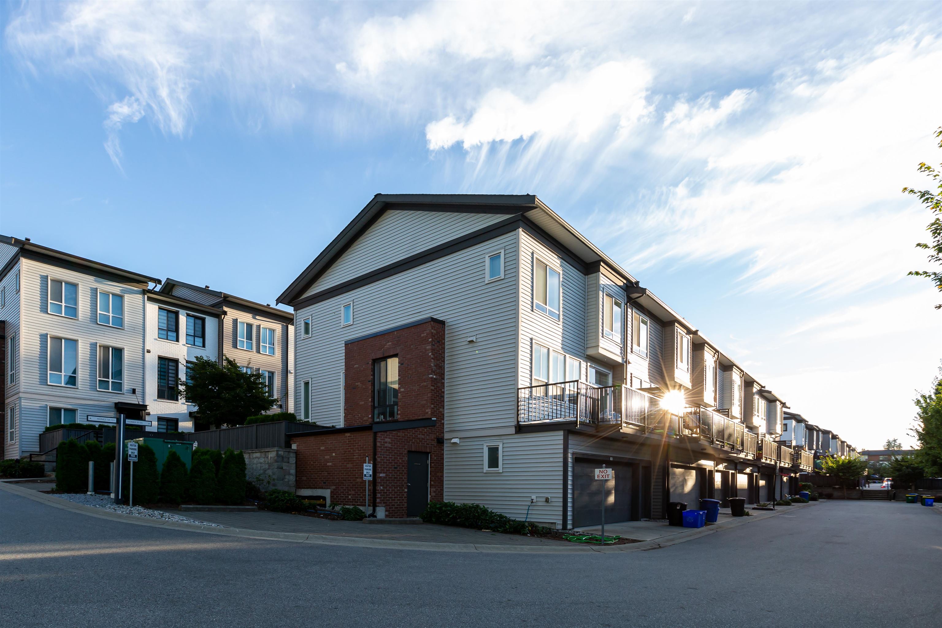 51 15898 27 Avenue, Surrey, Grandview Surrey, V3Z 0T2 32