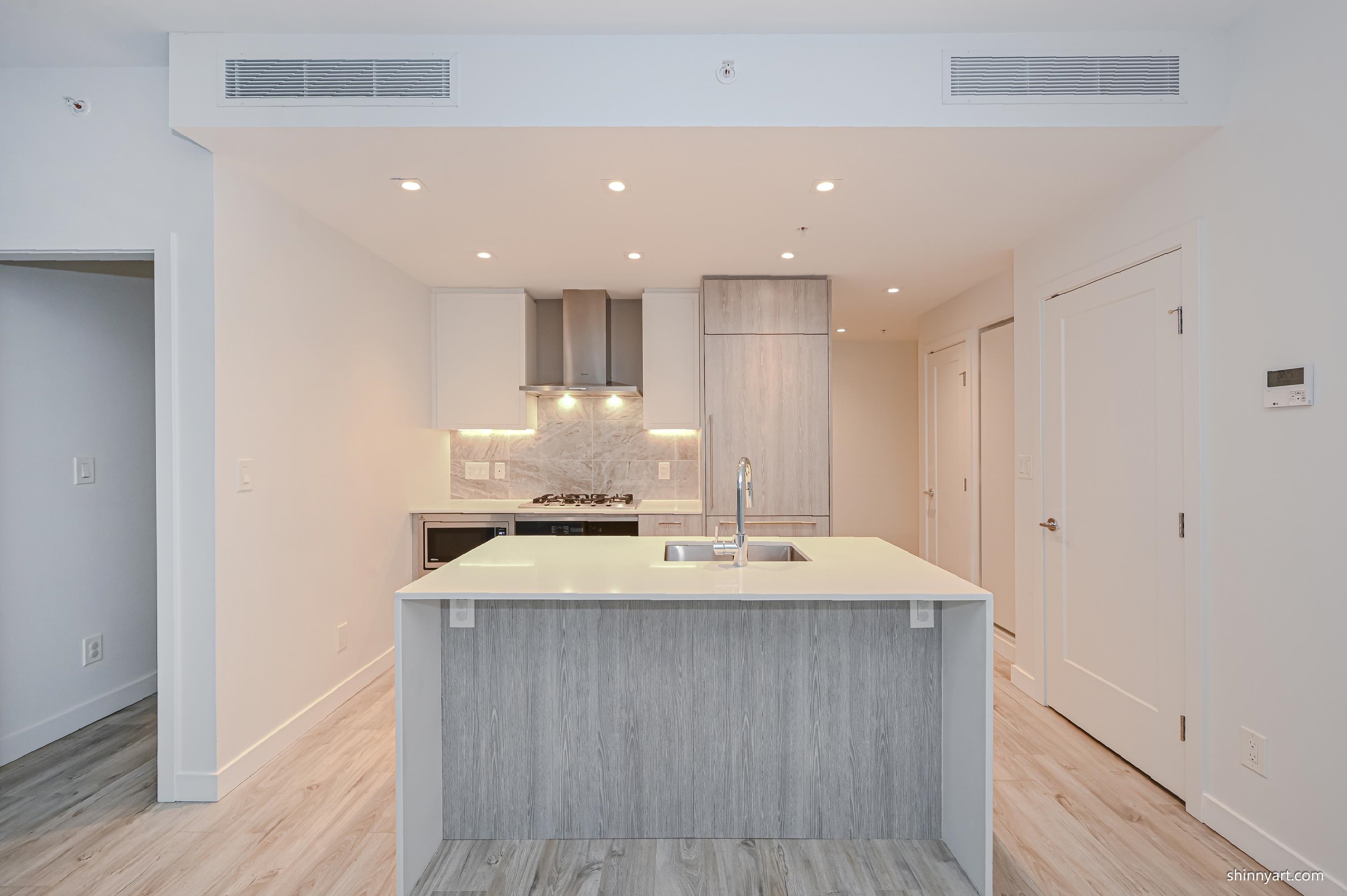 605 2288 Alpha Avenue, Burnaby, Brentwood Park, V5C 0L9 5