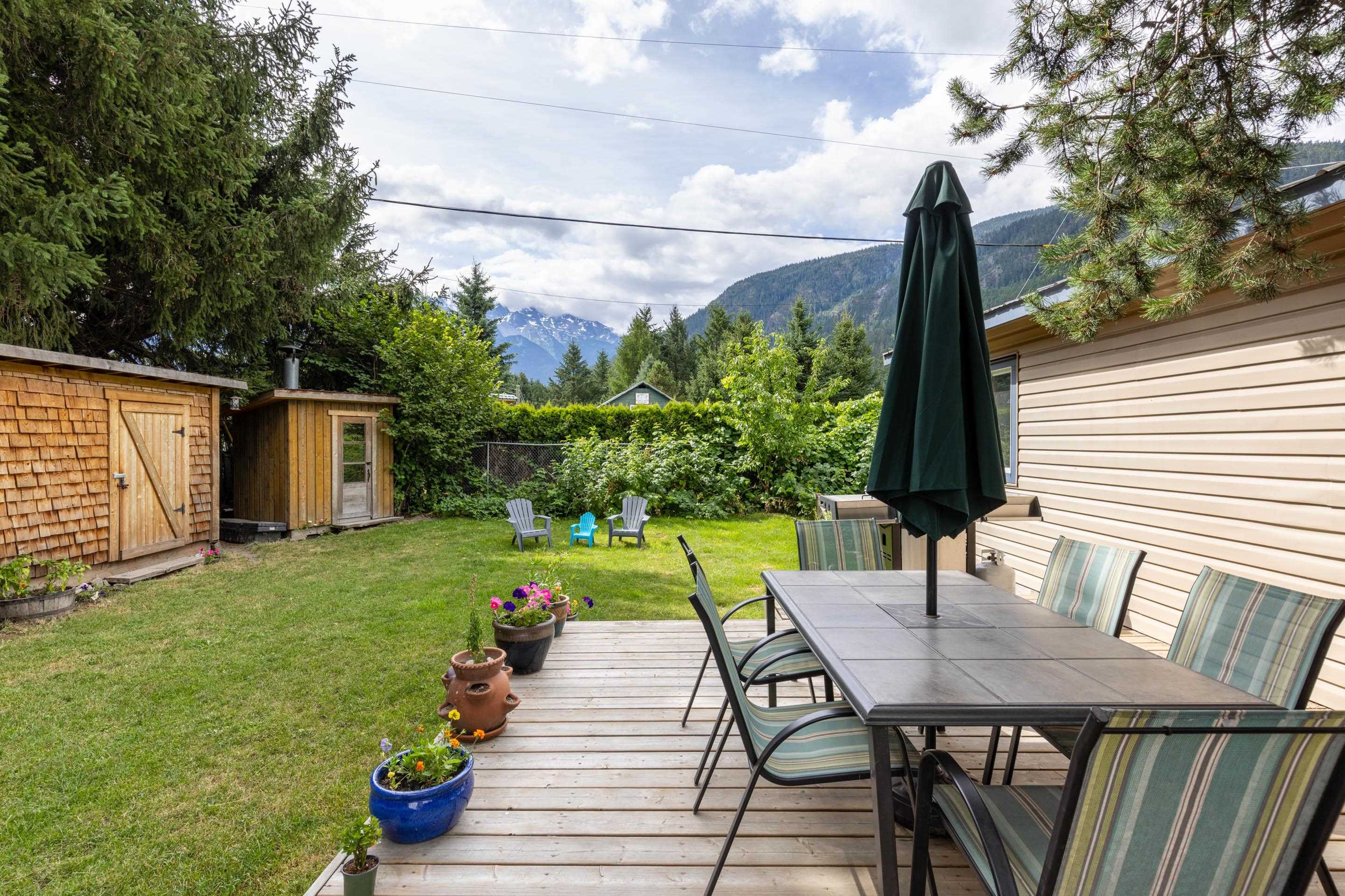 1 7617 Pemberton Meadows Road, Pemberton, Pemberton Meadows, V0N 2L2 11