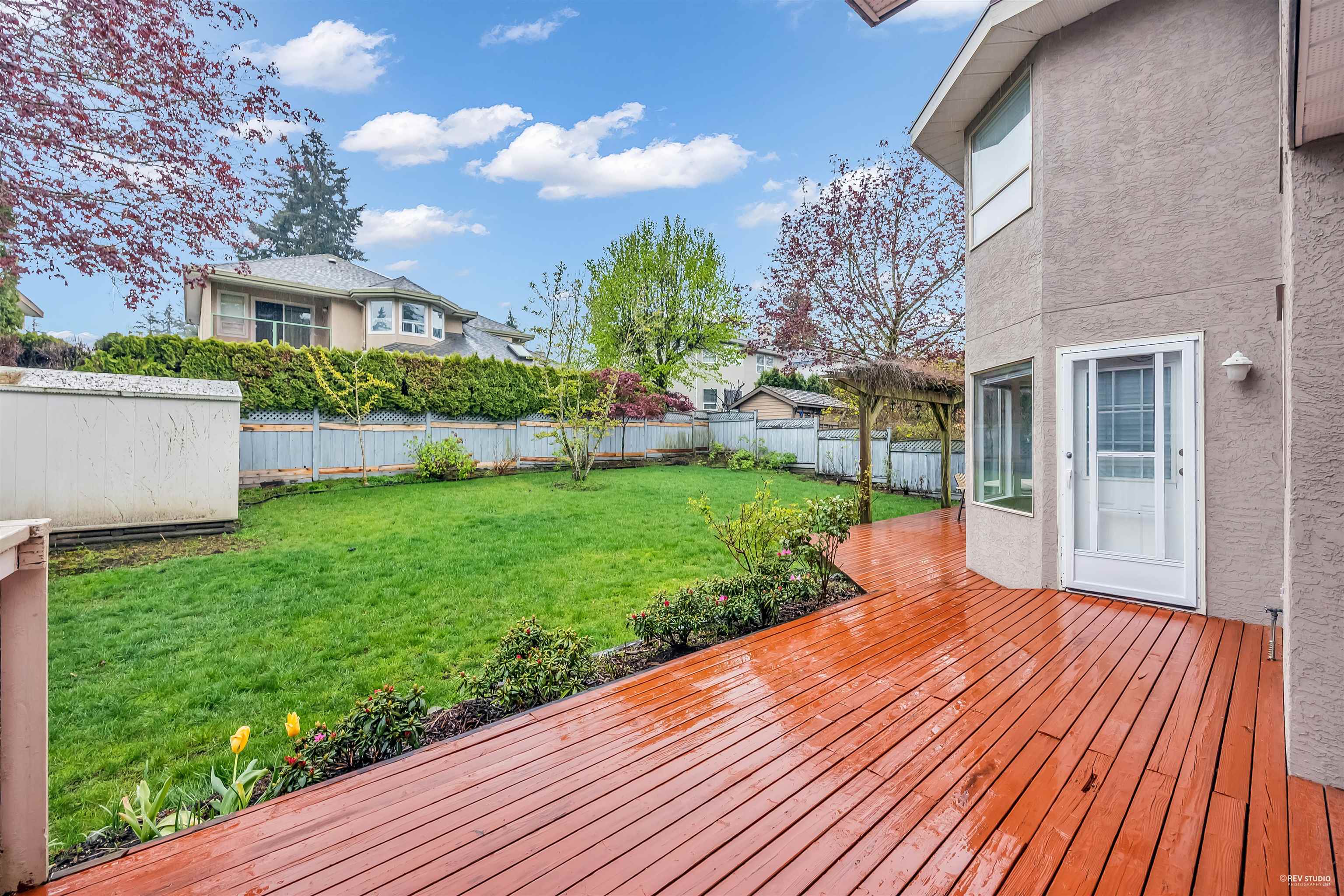 14936 25a Avenue, Surrey, Sunnyside Park Surrey, V4P 1N7 34