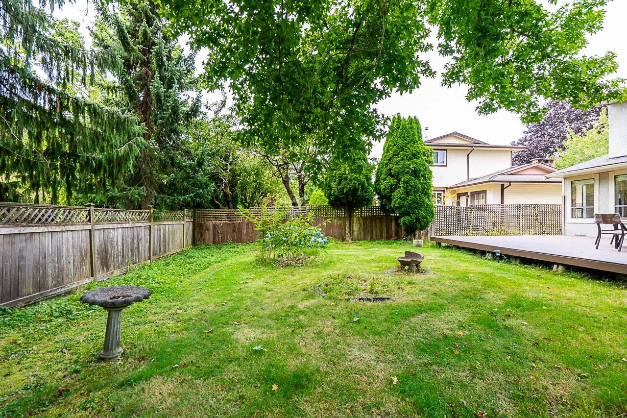 14948 20 Avenue, Surrey, Sunnyside Park Surrey, V4A 6T8 26