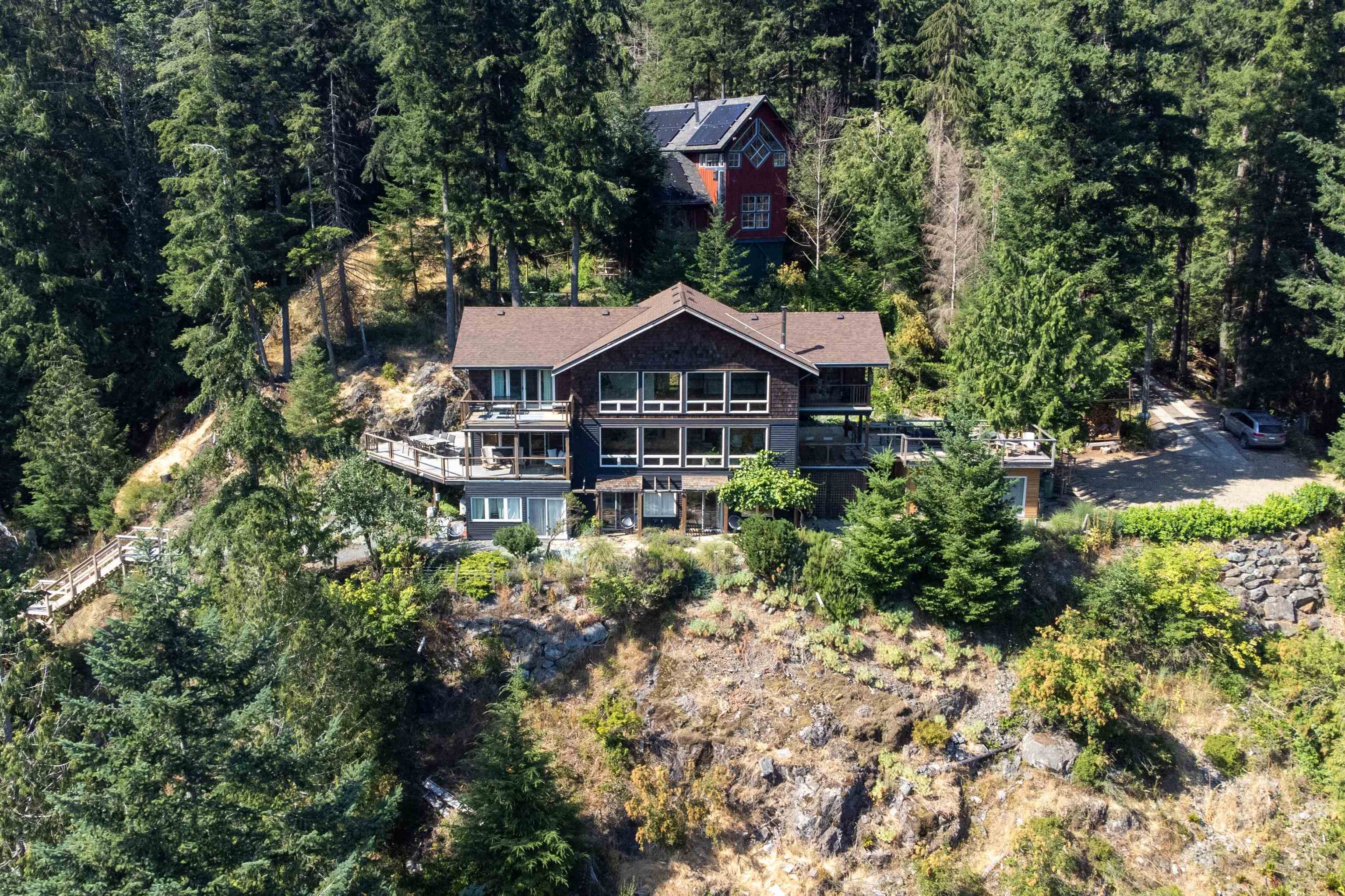 Listing image of 1380 FERNIE ROAD