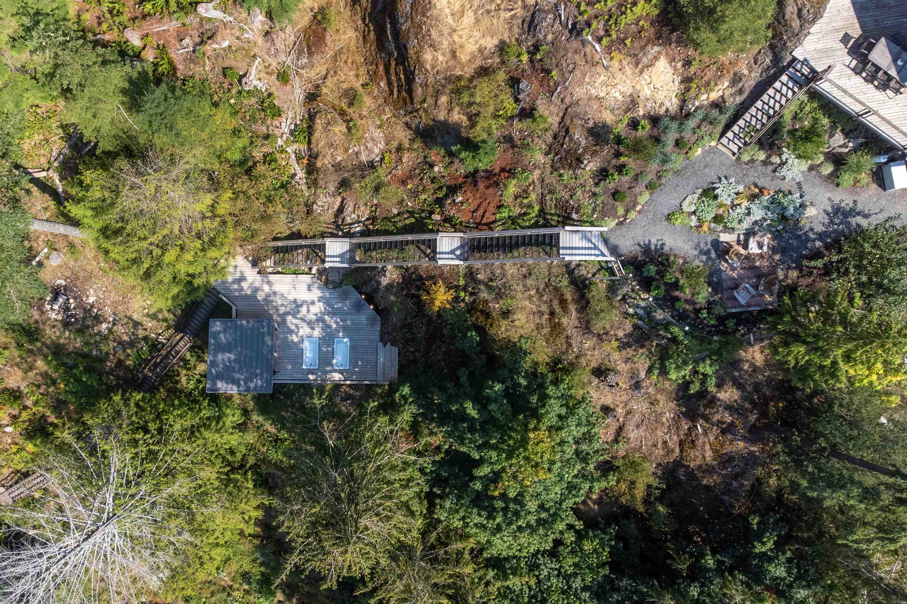 Listing image of 1380 FERNIE ROAD