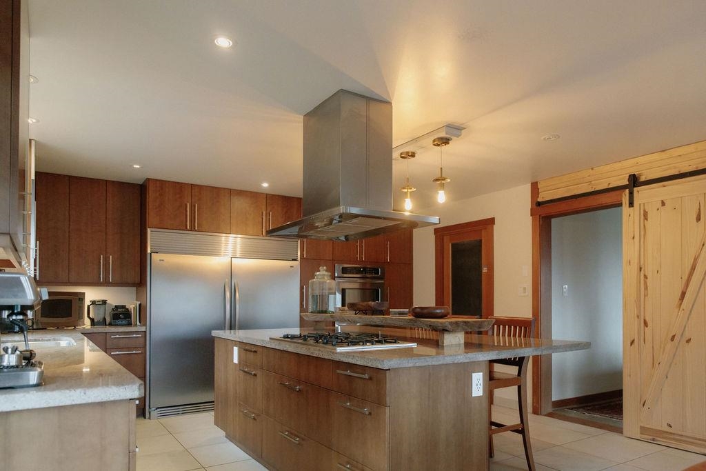Listing image of 1380 FERNIE ROAD