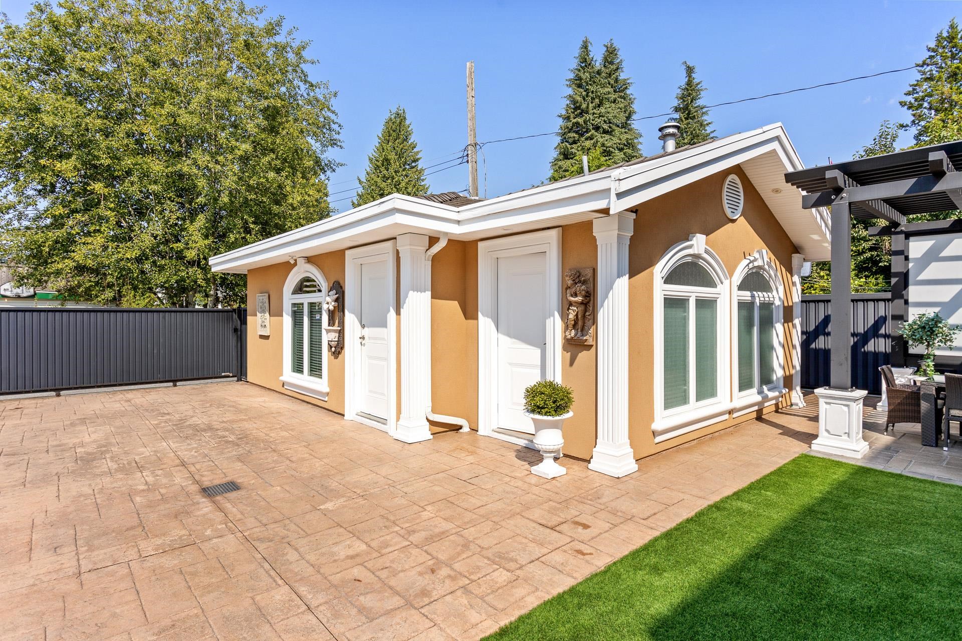 1961 Cliff Avenue, Burnaby, Montecito, V5A 2K7 37