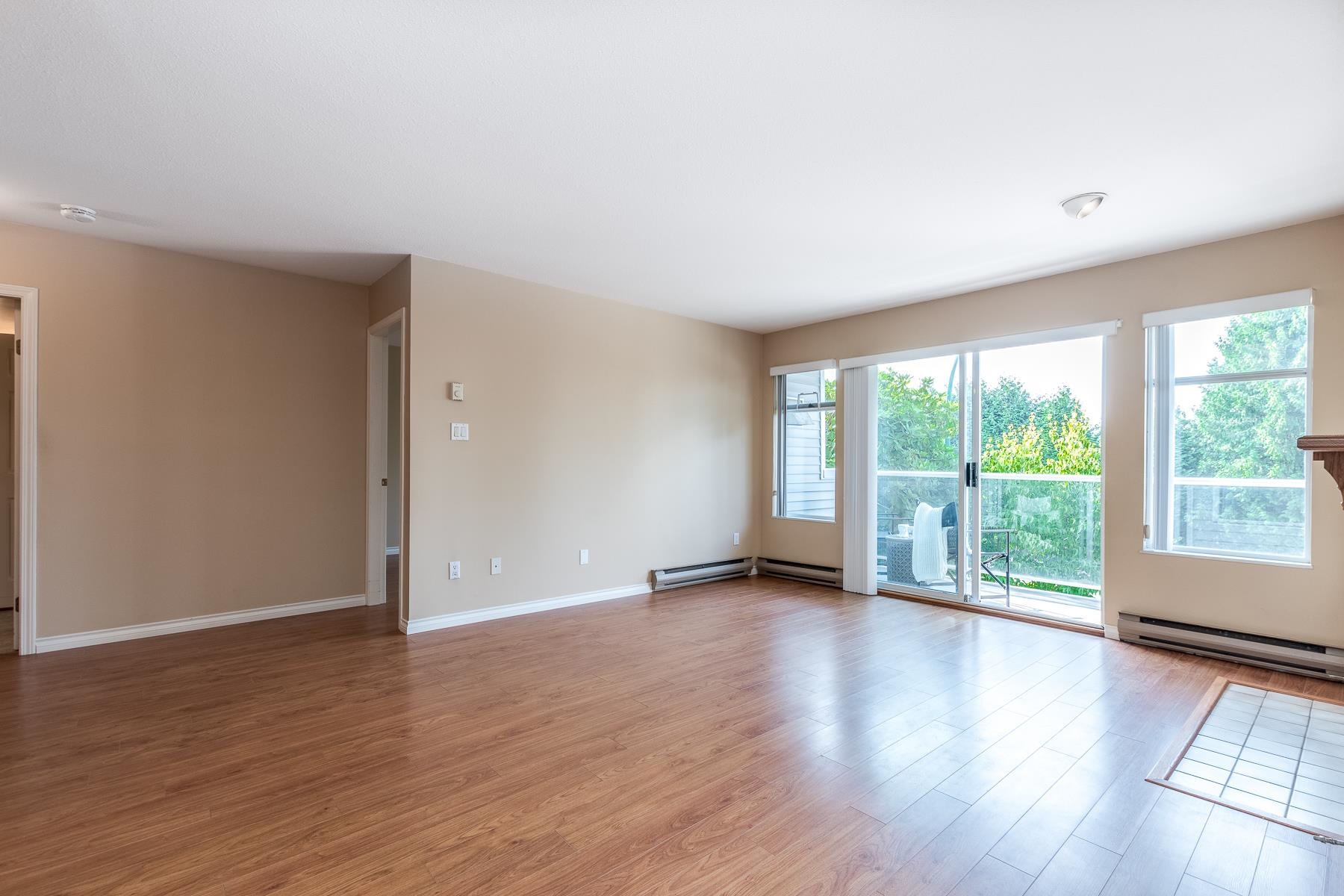 111 5335 Hastings Street, Burnaby, Capitol Hill BN, V5B 1P9 7