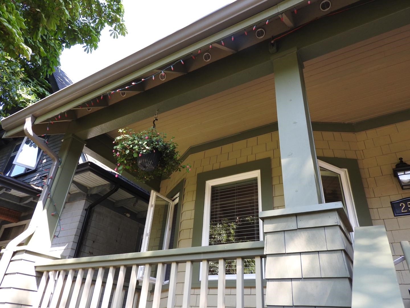 2537 Trinity Street, Vancouver, Hastings Sunrise, V5K 1E3 1