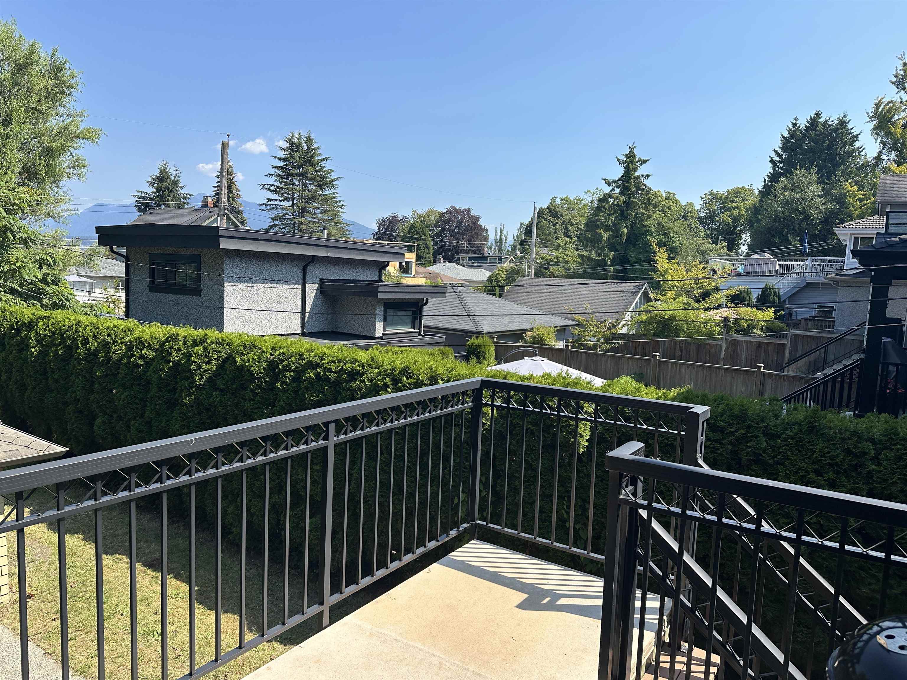 2537 Trinity Street, Vancouver, Hastings Sunrise, V5K 1E3 12