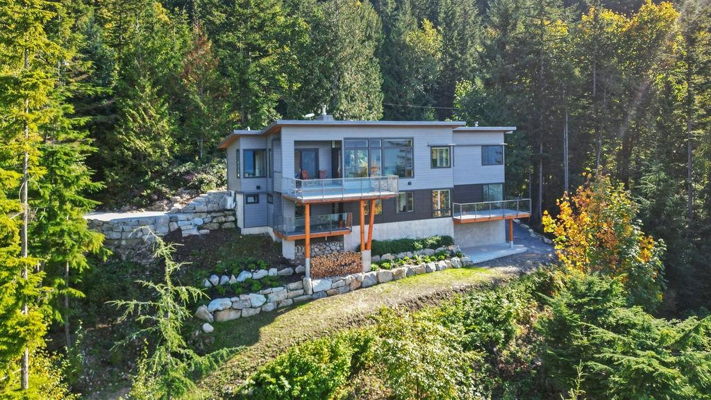 1135 Copper Drive, Britannia Beach, Britannia Beach, V8B 1J2 38