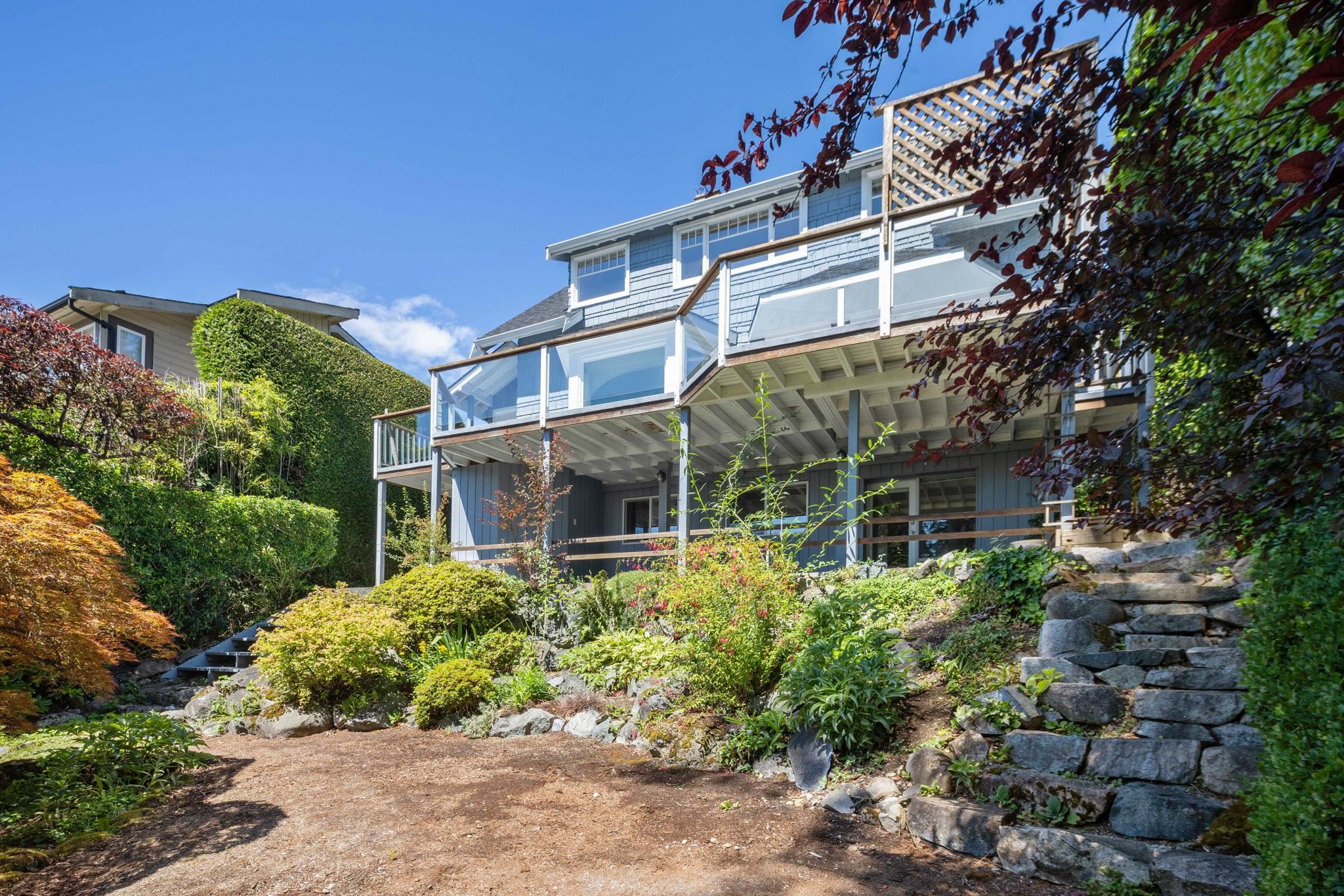 1028 Clyde Avenue, West Vancouver, Sentinel Hill, V7T 1E4 32