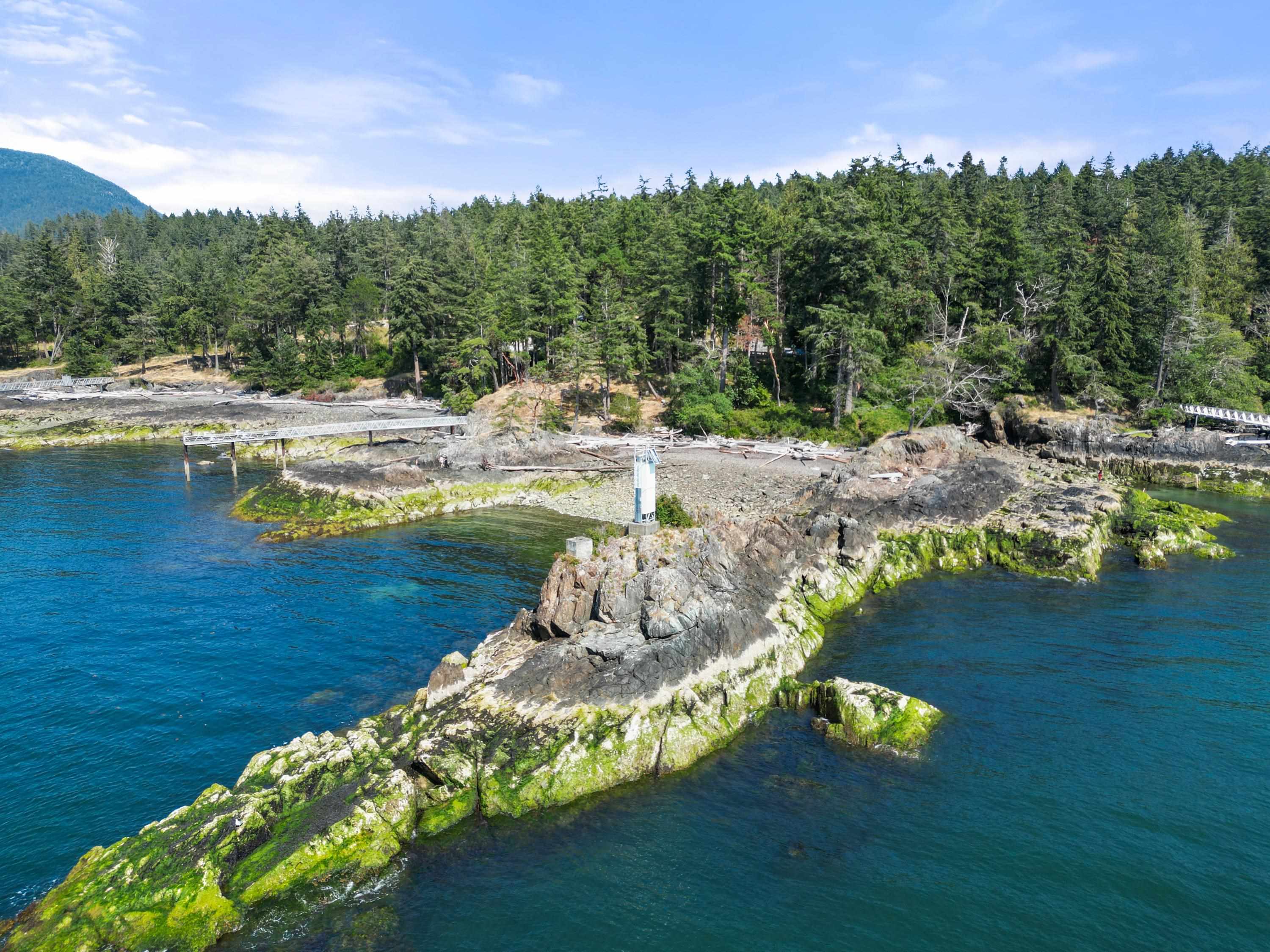 Listing image of 1795 CAPE DRIVE