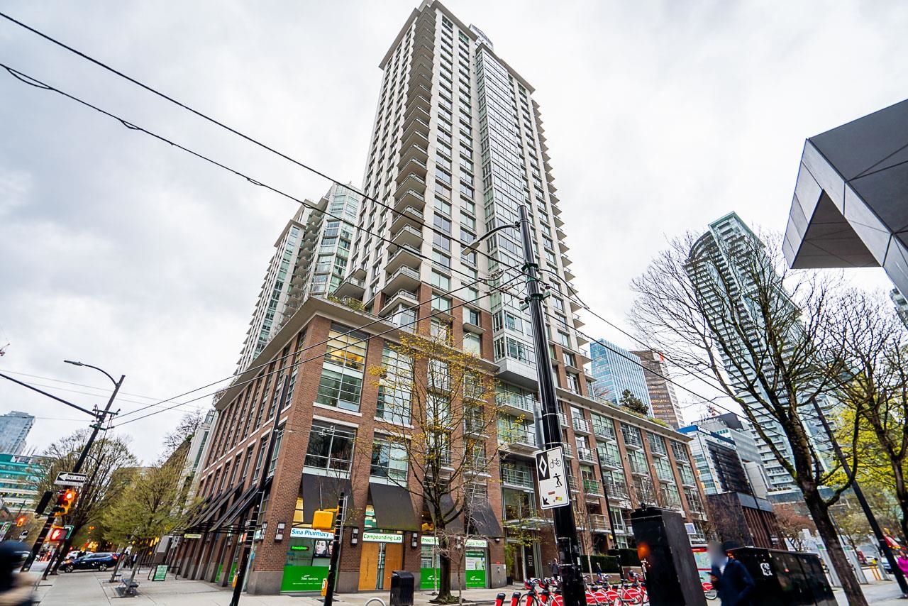 861 Richards Street, Vancouver, Downtown VW, V6B 3B4 1