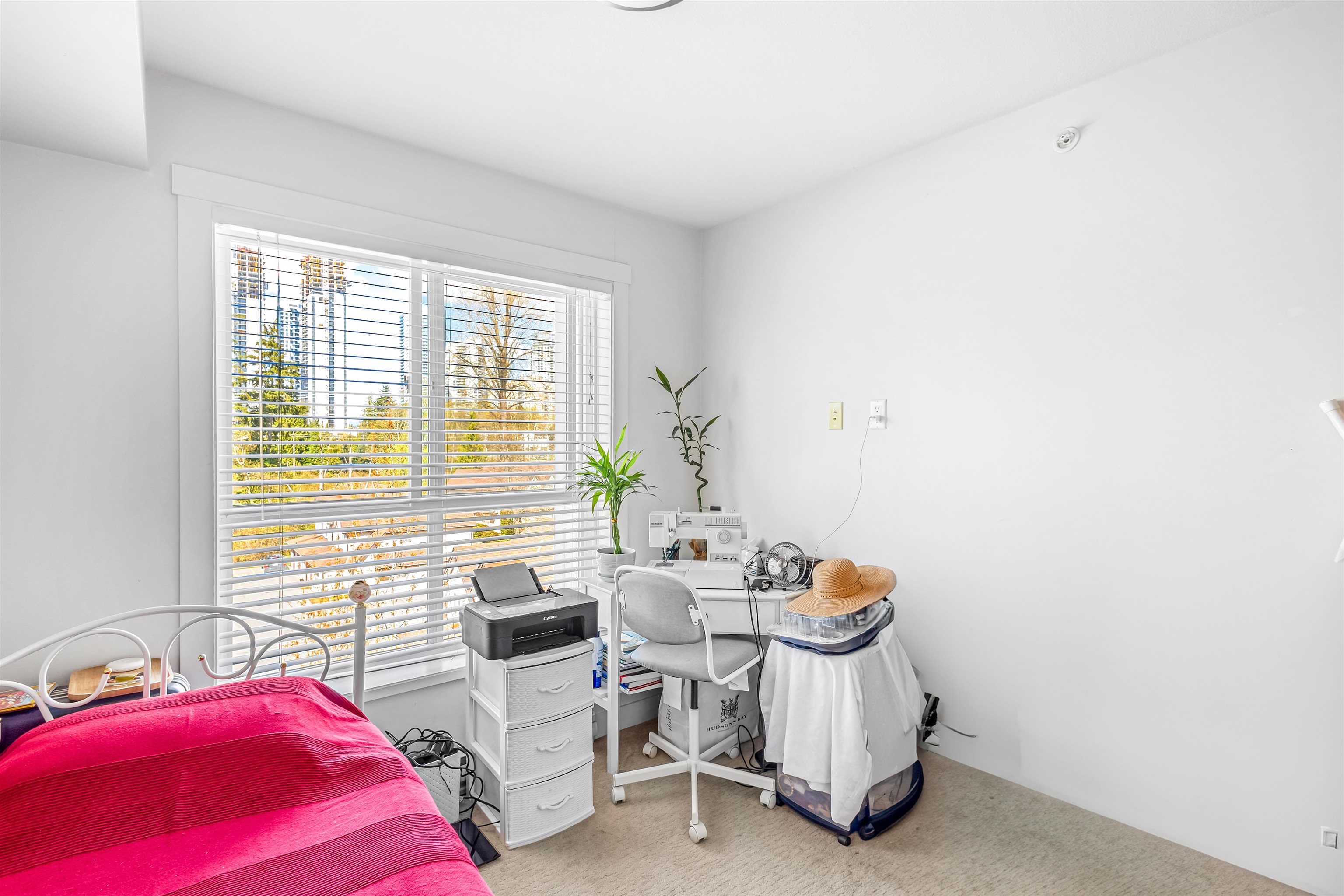 601 13883 Laurel Drive, Surrey, Whalley, V3T 1A8 18