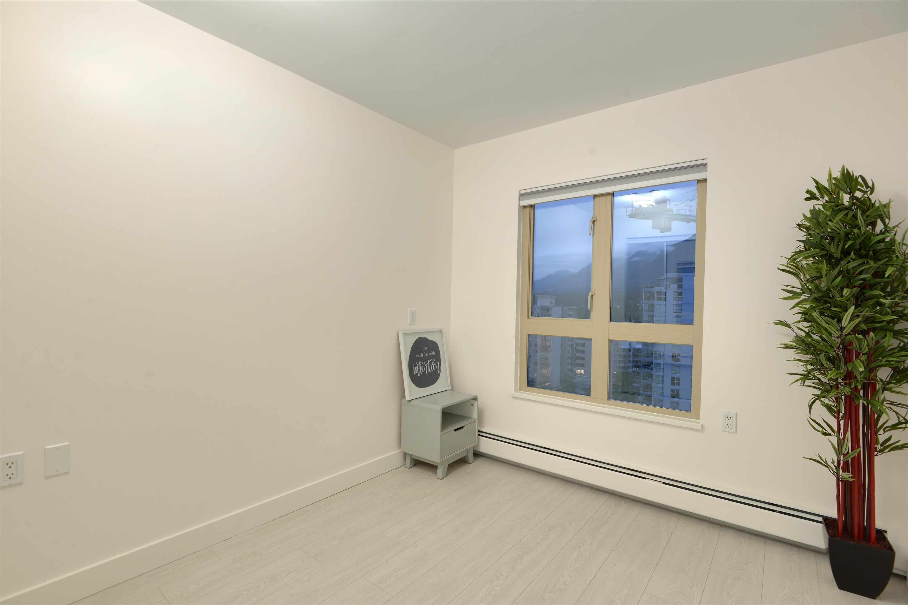 Listing image of 1604 121 W 15TH STREET