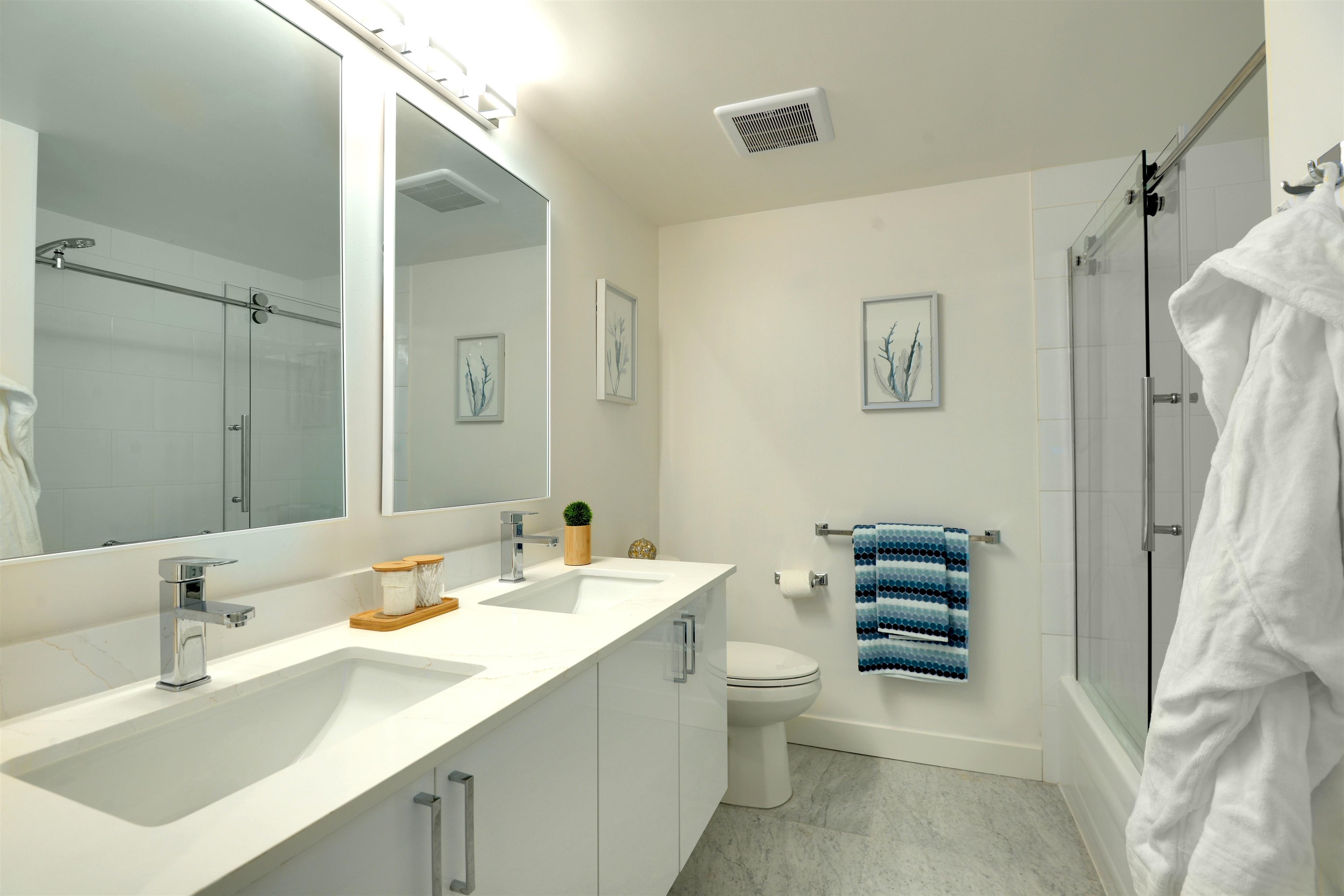 Listing image of 1604 121 W 15TH STREET