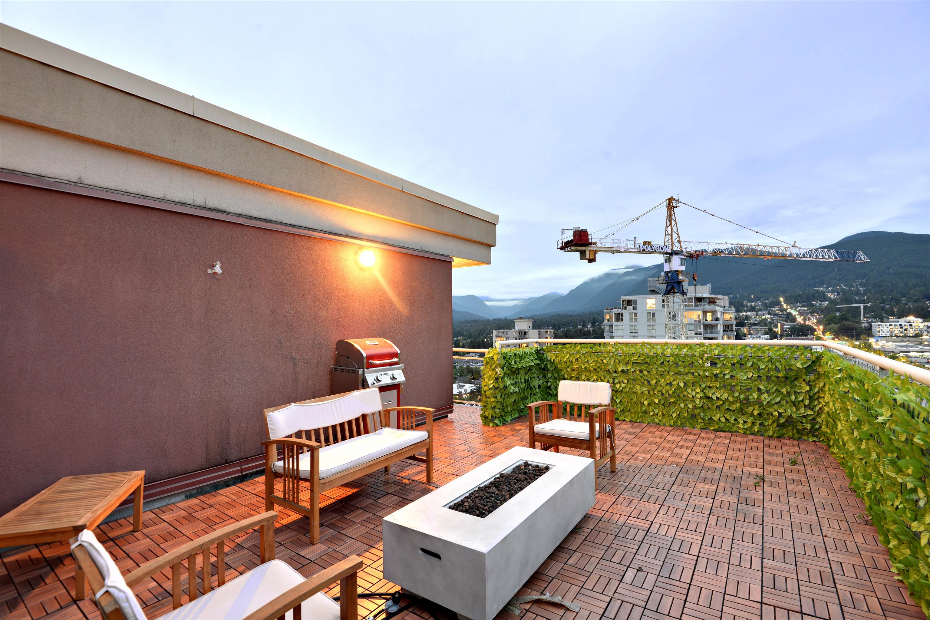 Listing image of 1604 121 W 15TH STREET