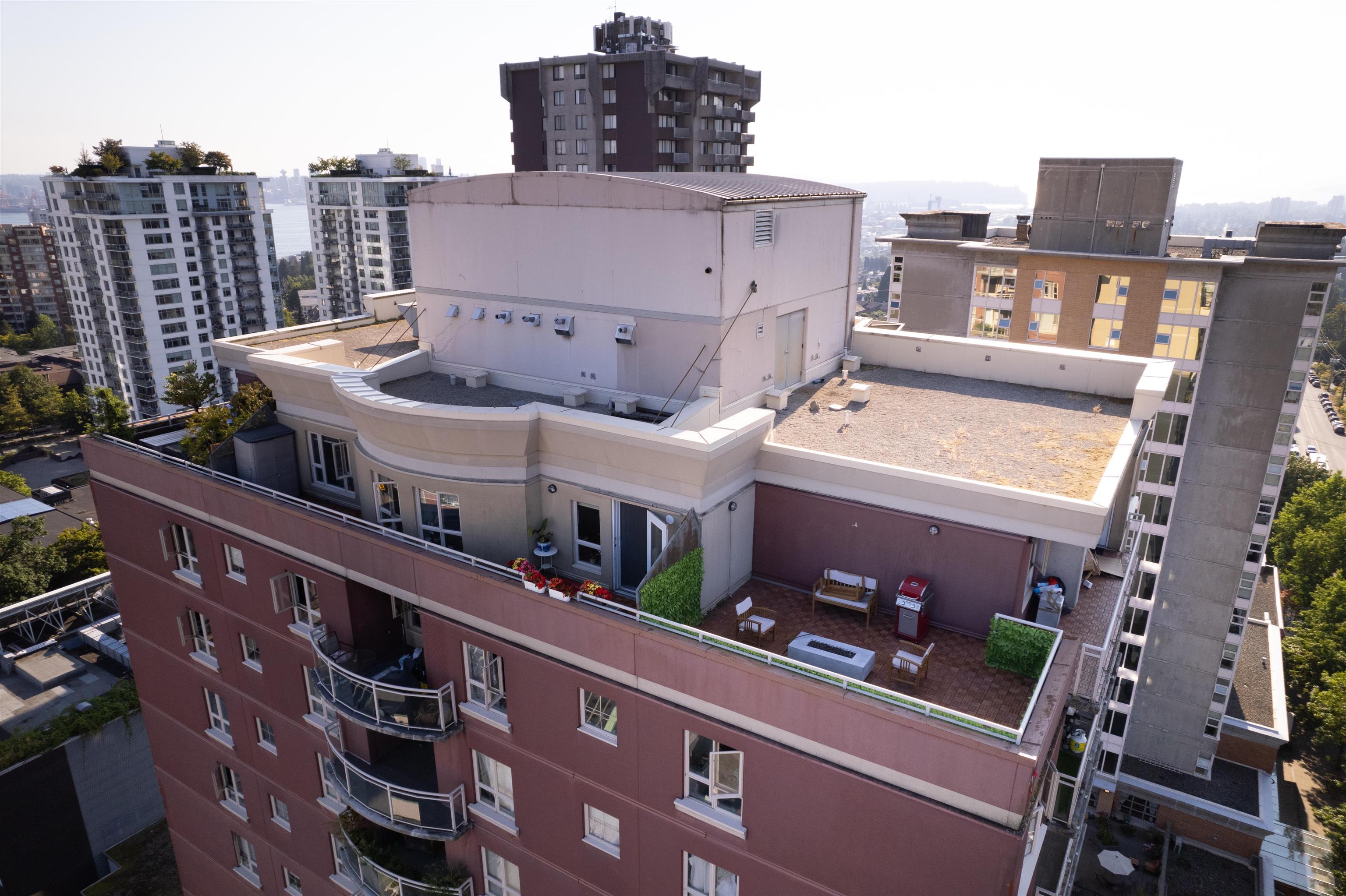 Listing image of 1604 121 W 15TH STREET