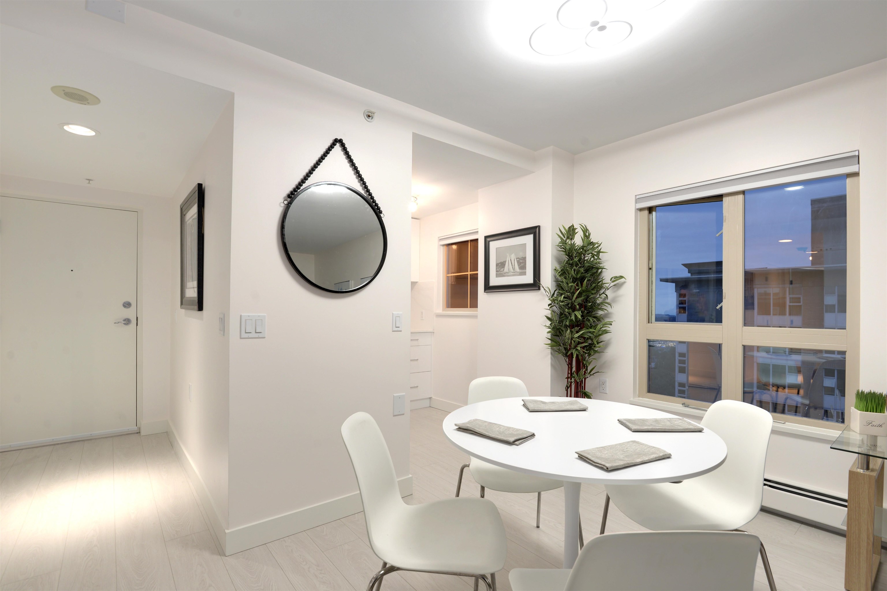 Listing image of 1604 121 W 15TH STREET