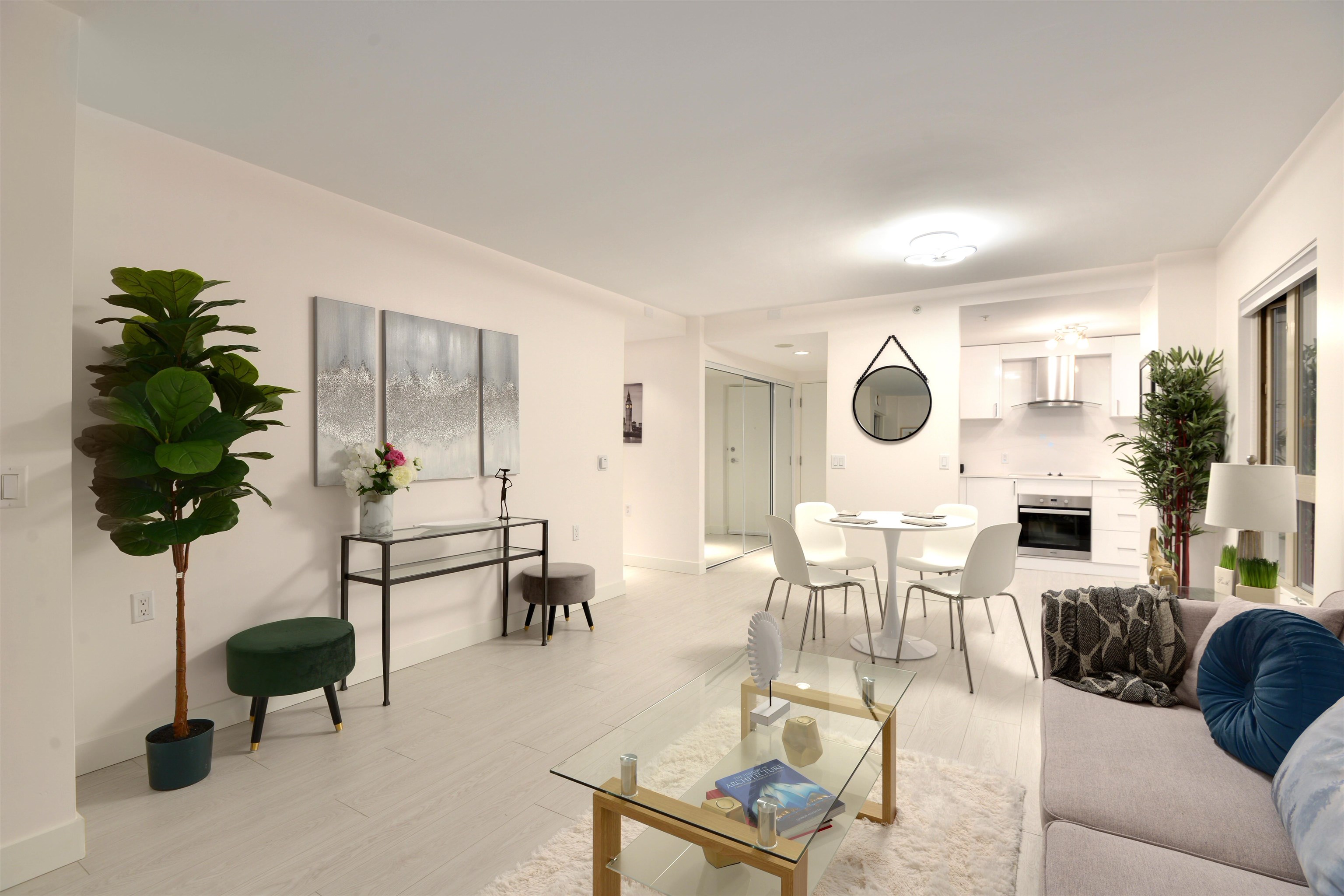 Listing image of 1604 121 W 15TH STREET