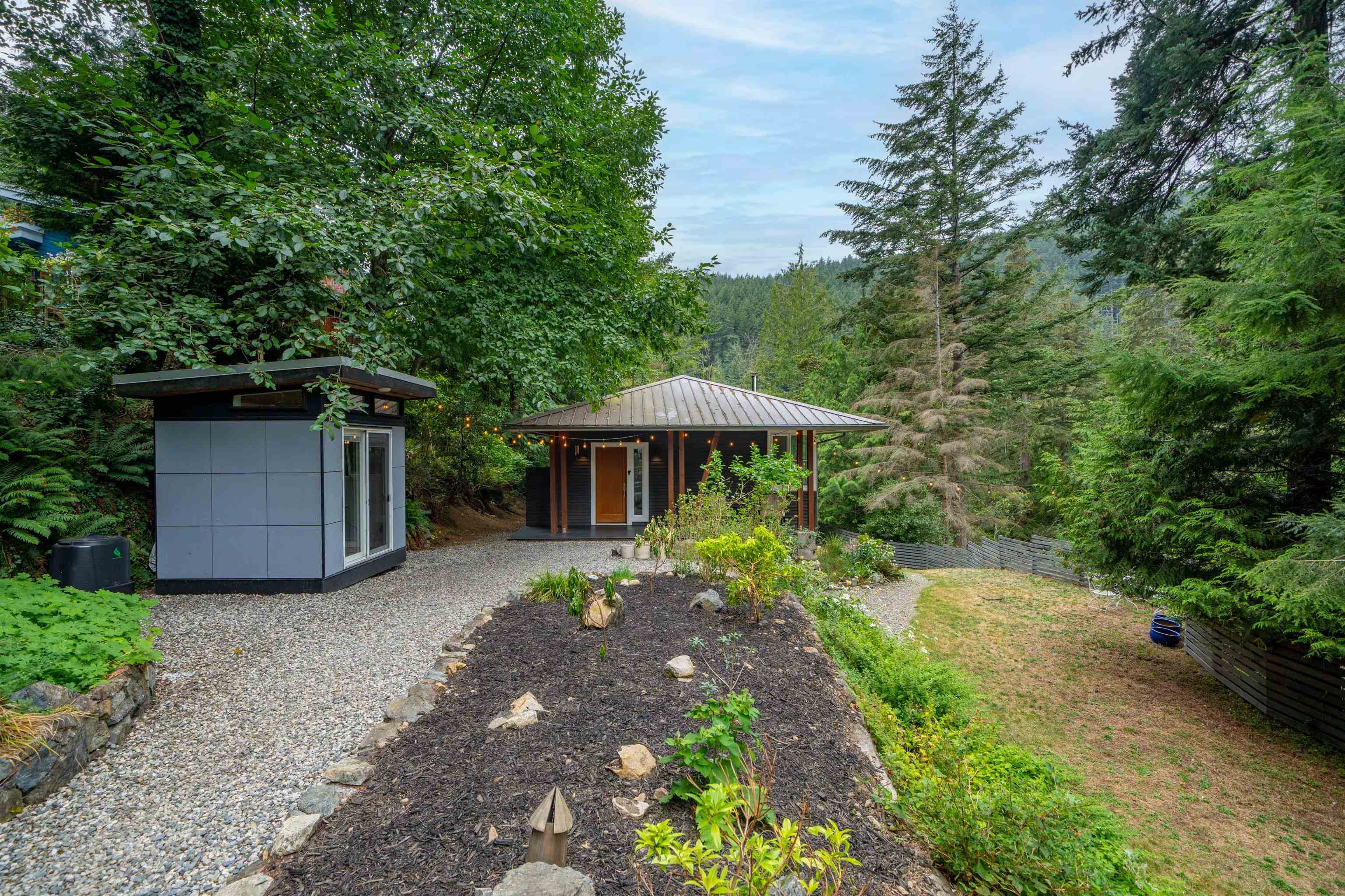 1288 Oceanview Road, Bowen Island, Bowen Island, V0N 1G1 1