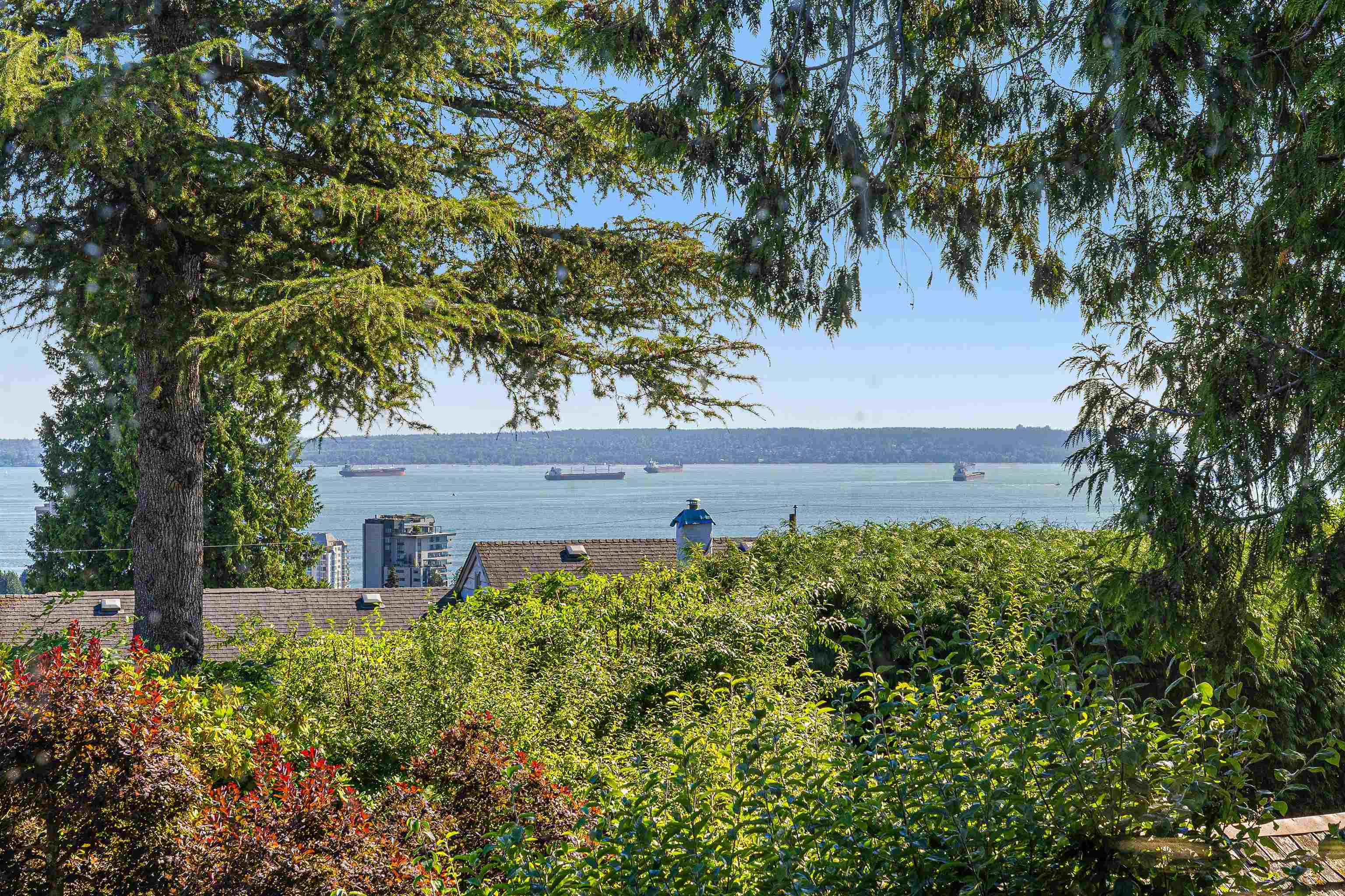 Listing image of 2234 OTTAWA AVENUE