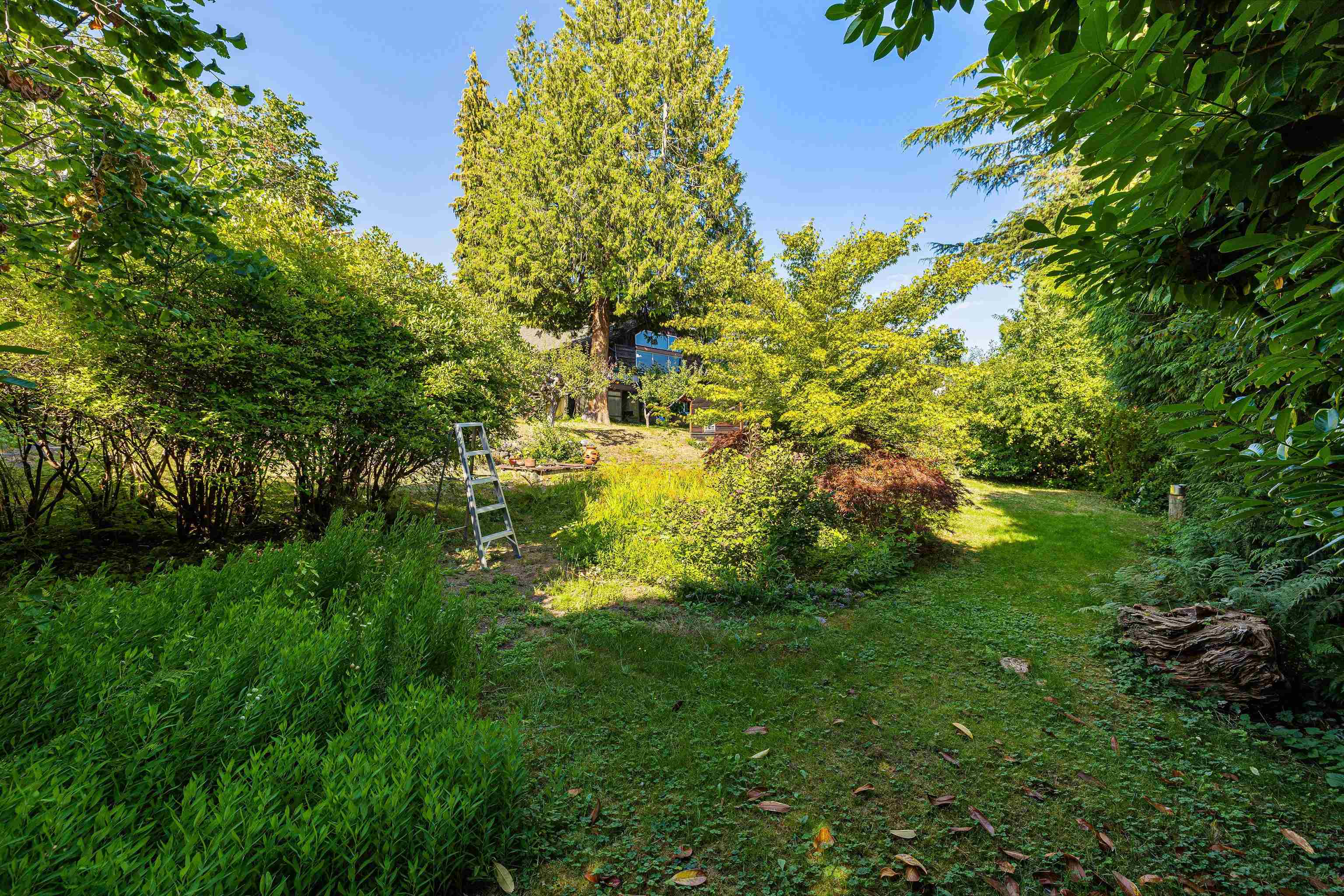 Listing image of 2234 OTTAWA AVENUE