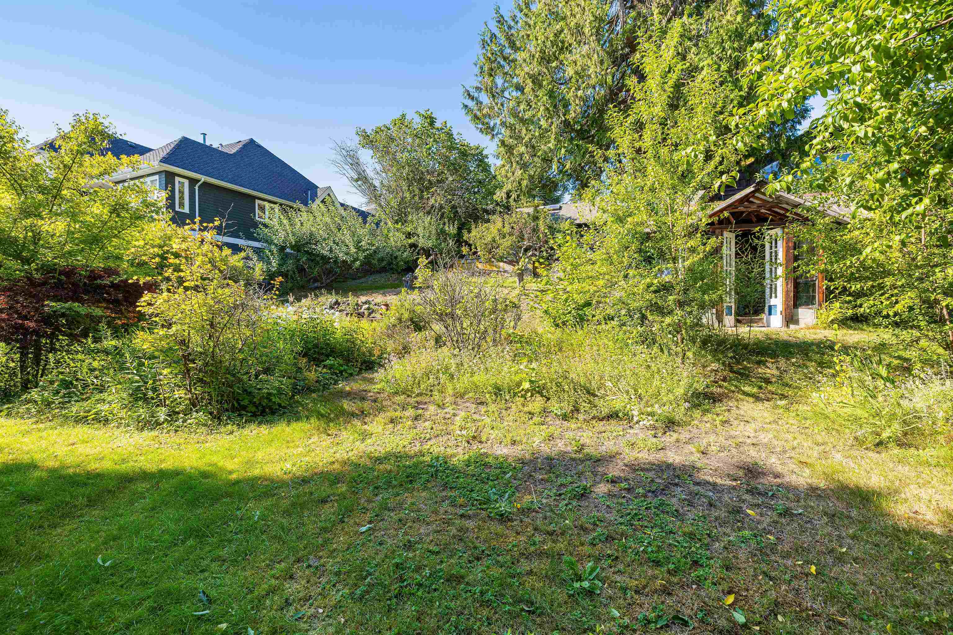 Listing image of 2234 OTTAWA AVENUE