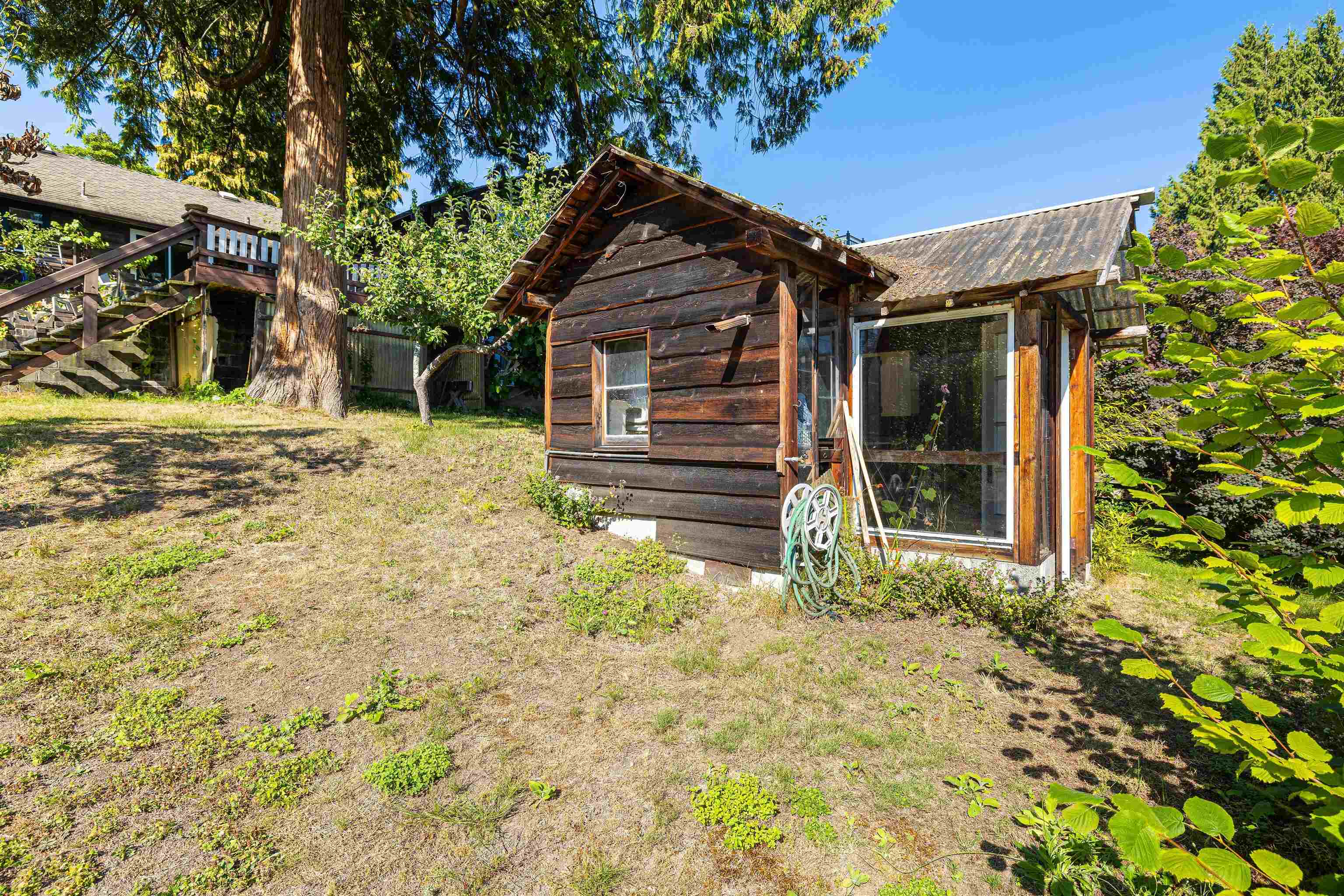 Listing image of 2234 OTTAWA AVENUE