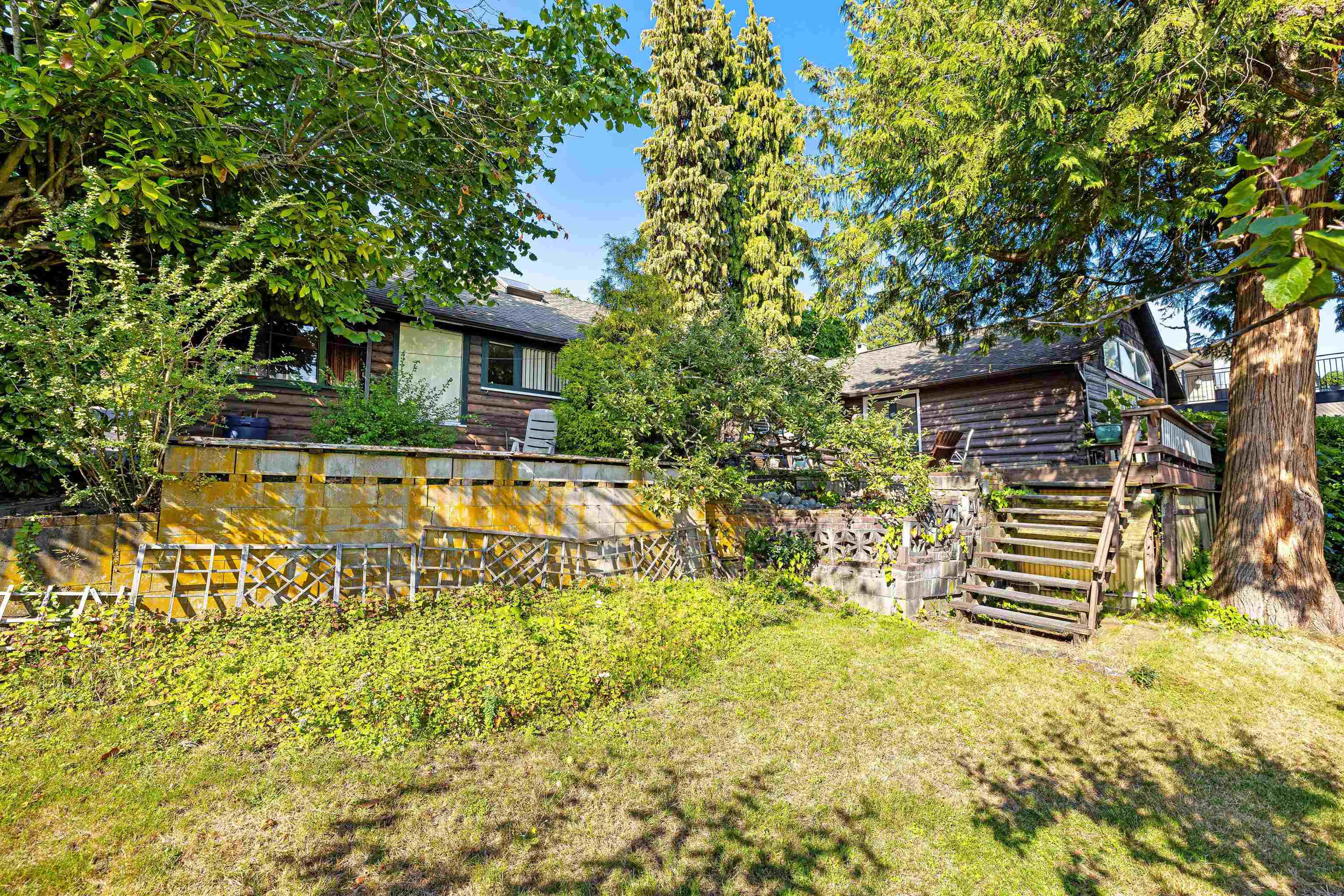 Listing image of 2234 OTTAWA AVENUE